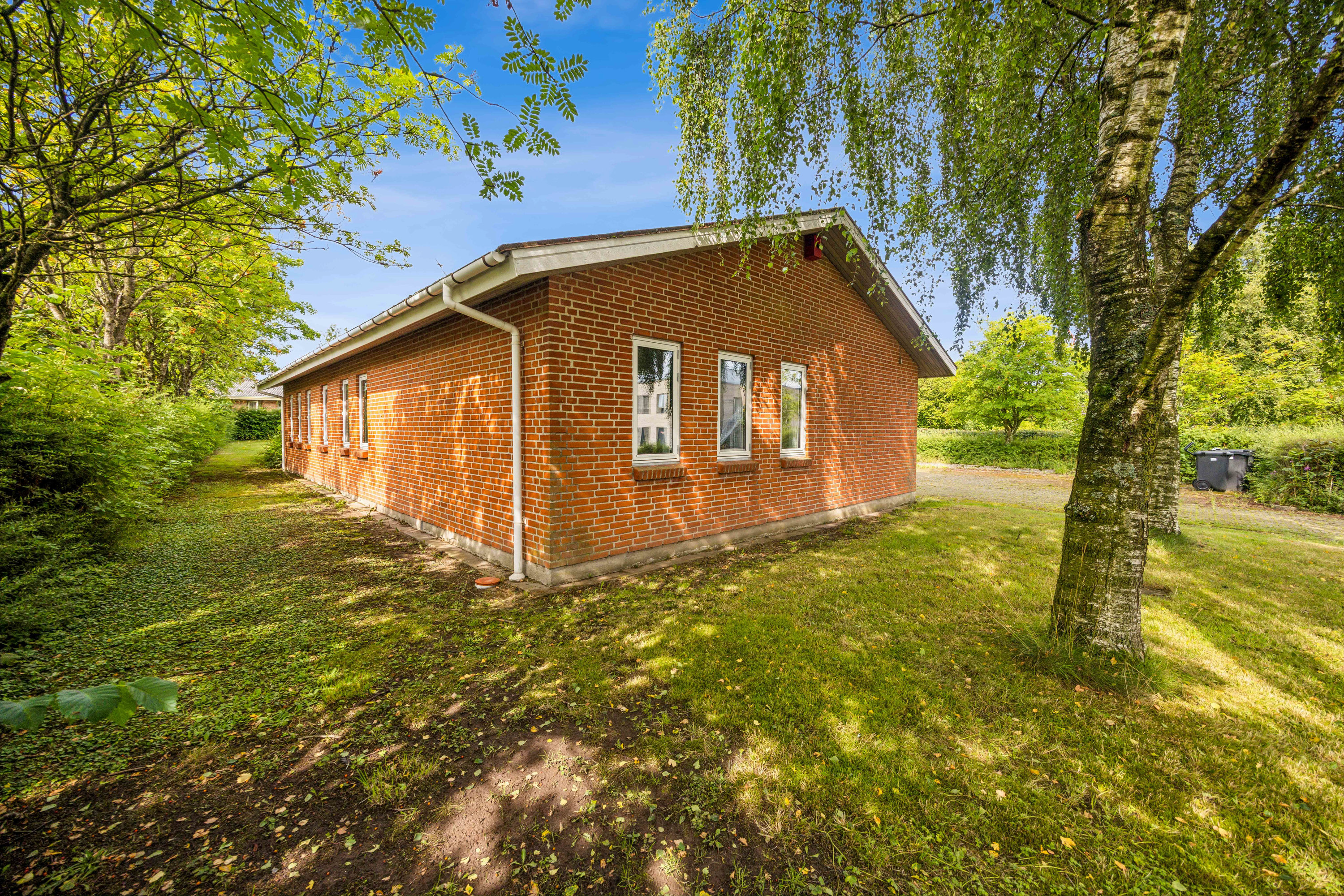 Fremhævet ejendommen billede i fuldskærmstilstand. Billede af Jernbanegade 16, 9610 Nørager