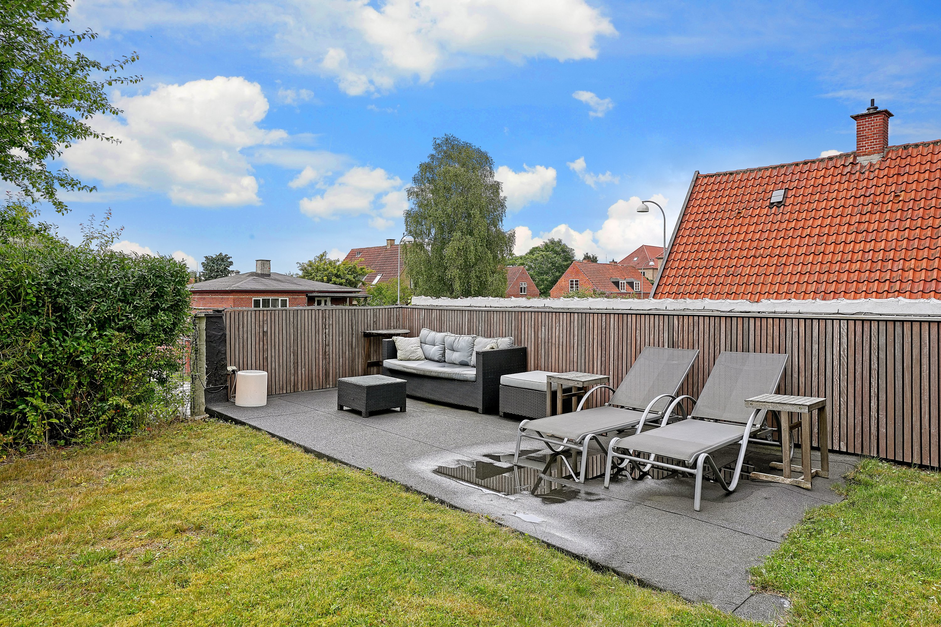 Fremhævet terrasse billede i fuldskærmstilstand. Billede af Buddinge Hovedgade 181, 2860 Søborg