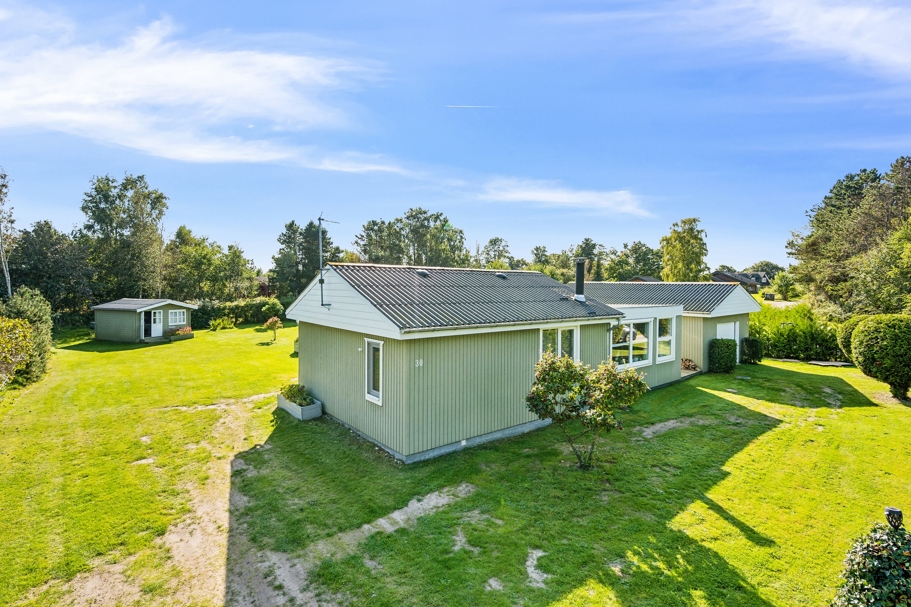 Fremhævet  billede i fuldskærmstilstand. Billede af Halvrebene 30, Als, 9560 Hadsund