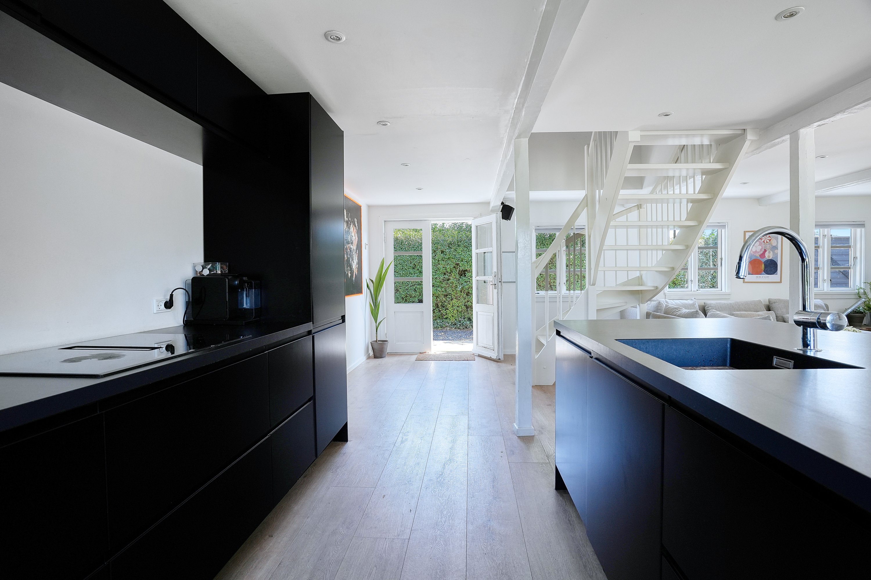 Miniaturebillede 1: køkken. Billede af Yderholmvej 22, Solrød, 2680 Solrød Strand