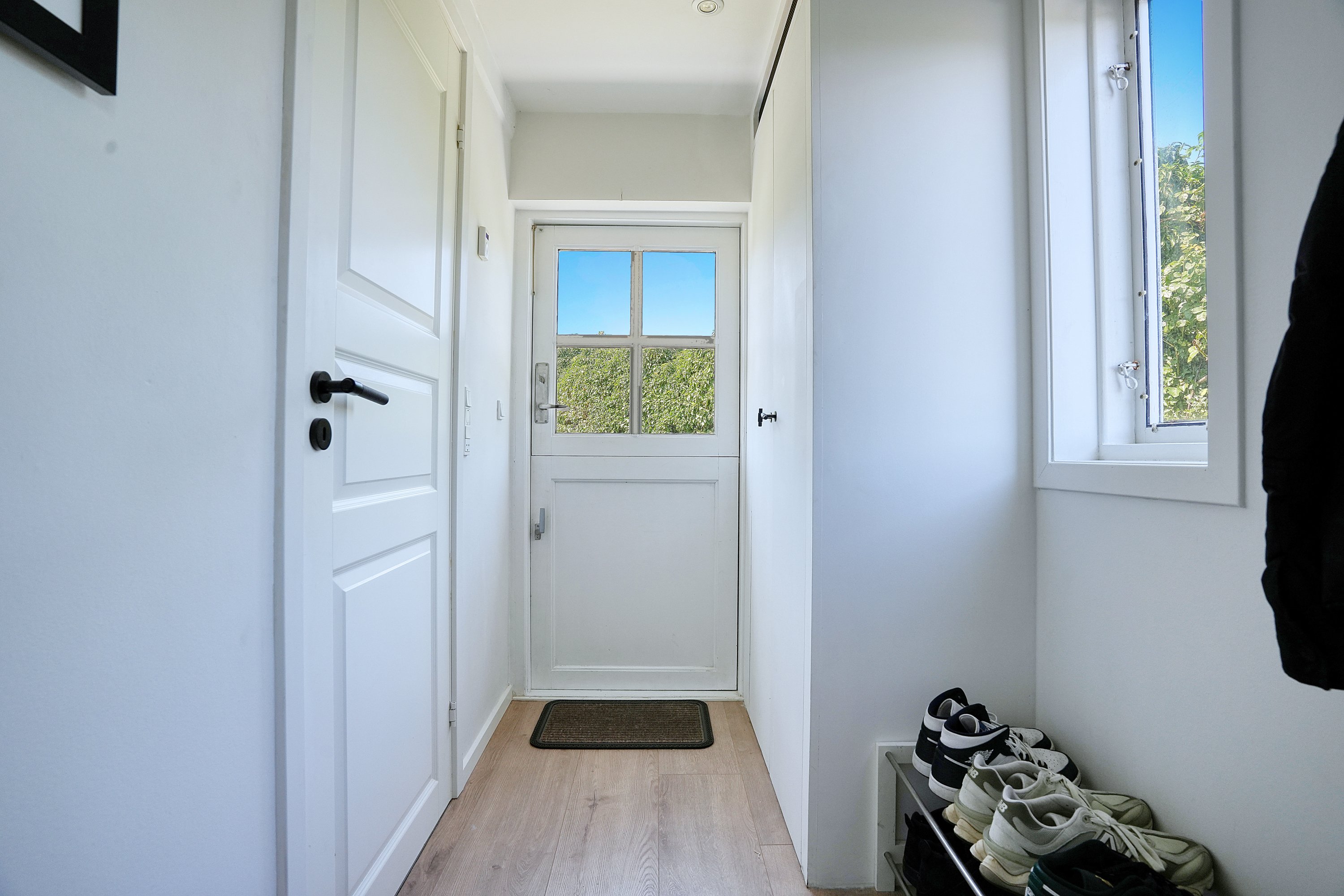 Fremhævet entré billede i fuldskærmstilstand. Billede af Yderholmvej 22, Solrød, 2680 Solrød Strand