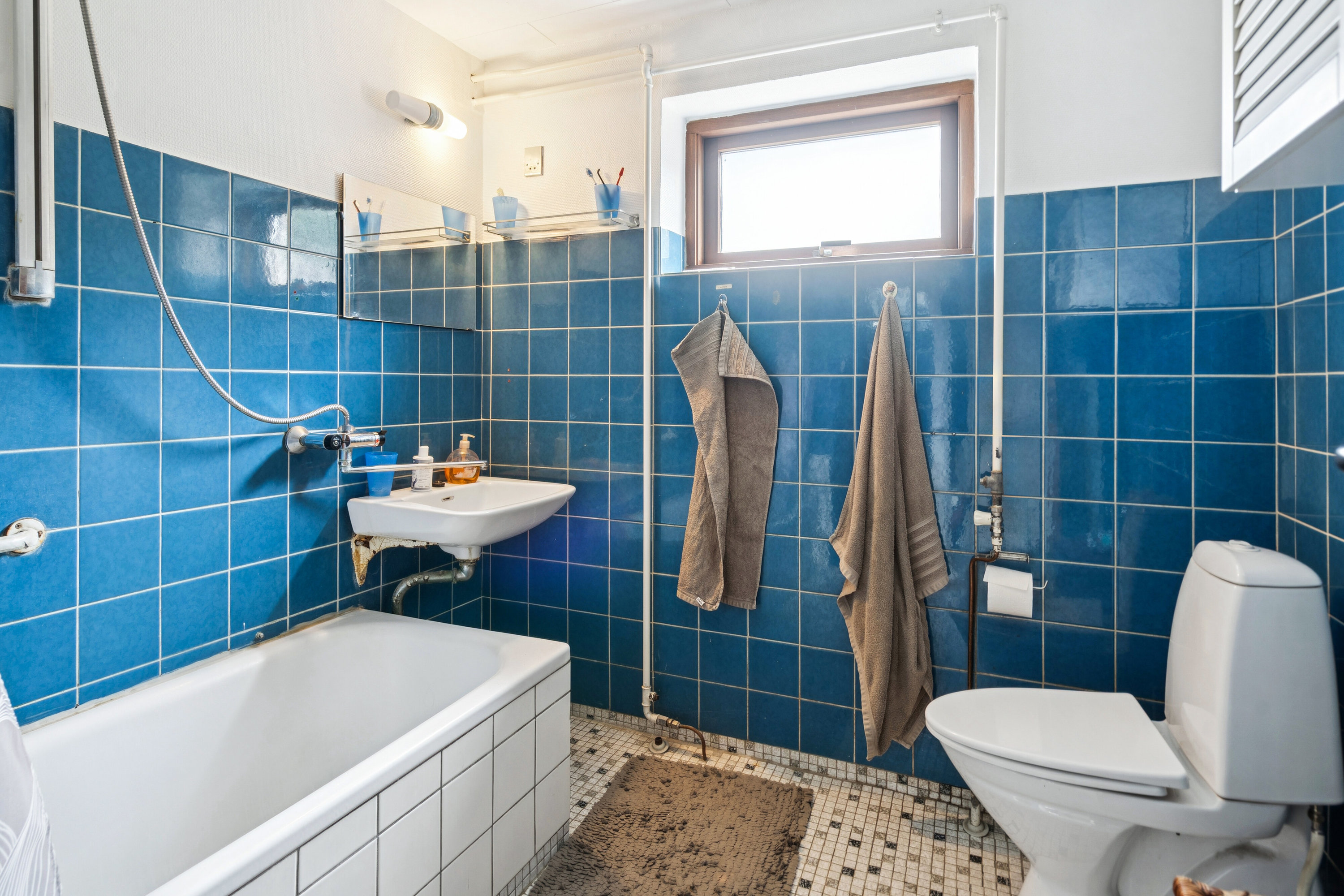 Fremhævet badeværelse billede i fuldskærmstilstand. Billede af Nyborgvej 33, Refsvindinge, 5853 Ørbæk