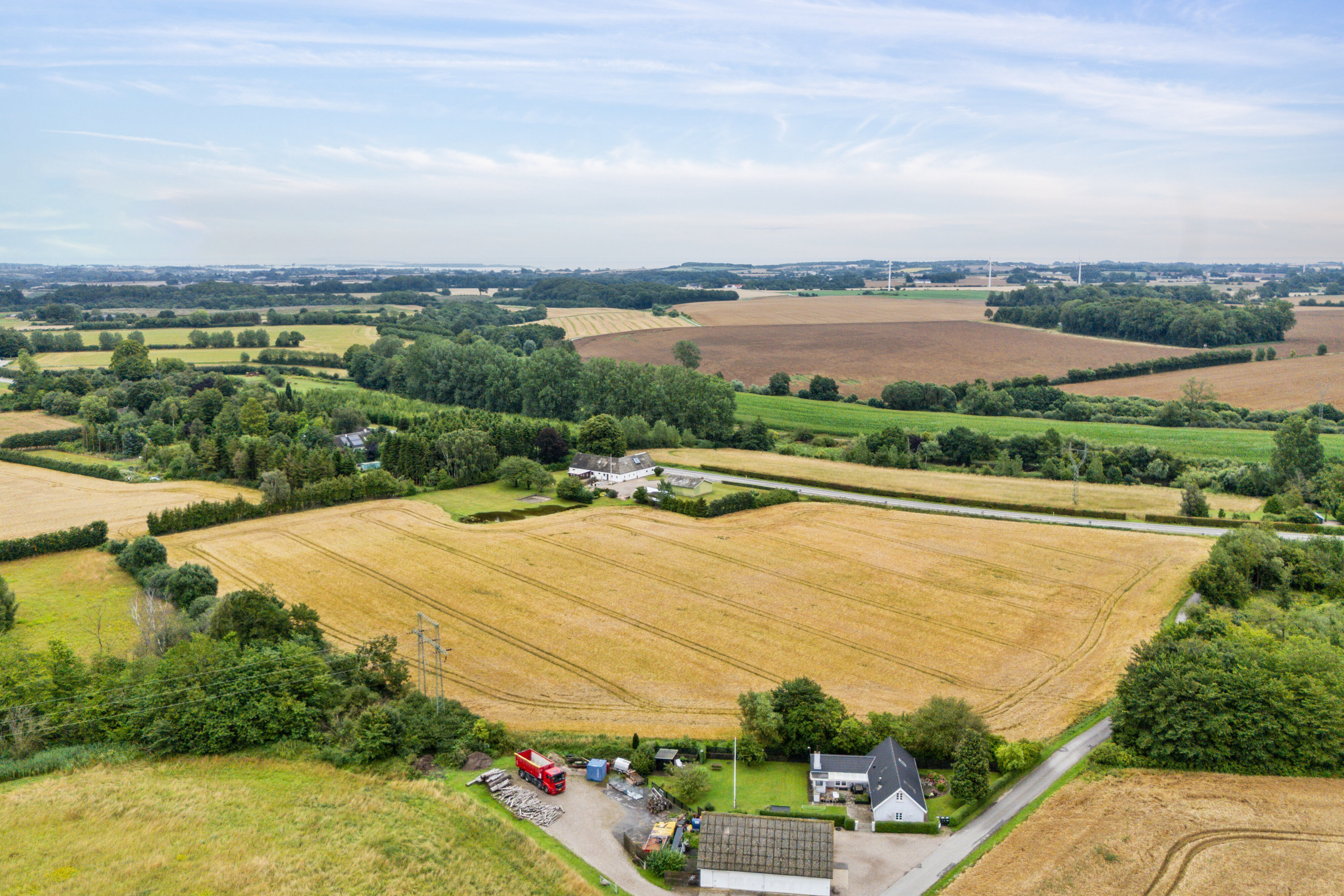 Fremhævet luftfoto billede i fuldskærmstilstand. Billede af Nyborgvej 33, Refsvindinge, 5853 Ørbæk