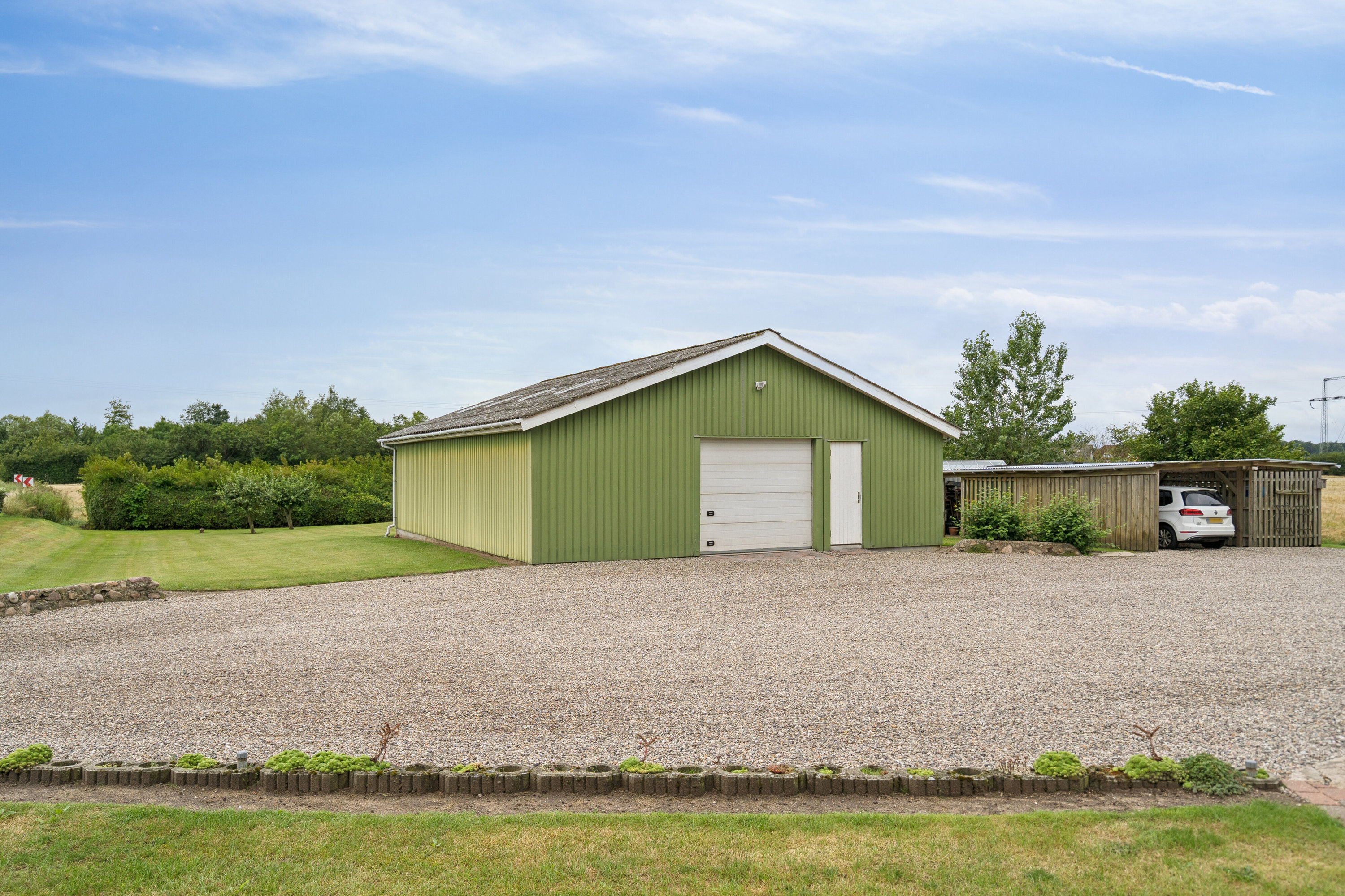 Fremhævet set fra haven billede i fuldskærmstilstand. Billede af Nyborgvej 33, Refsvindinge, 5853 Ørbæk