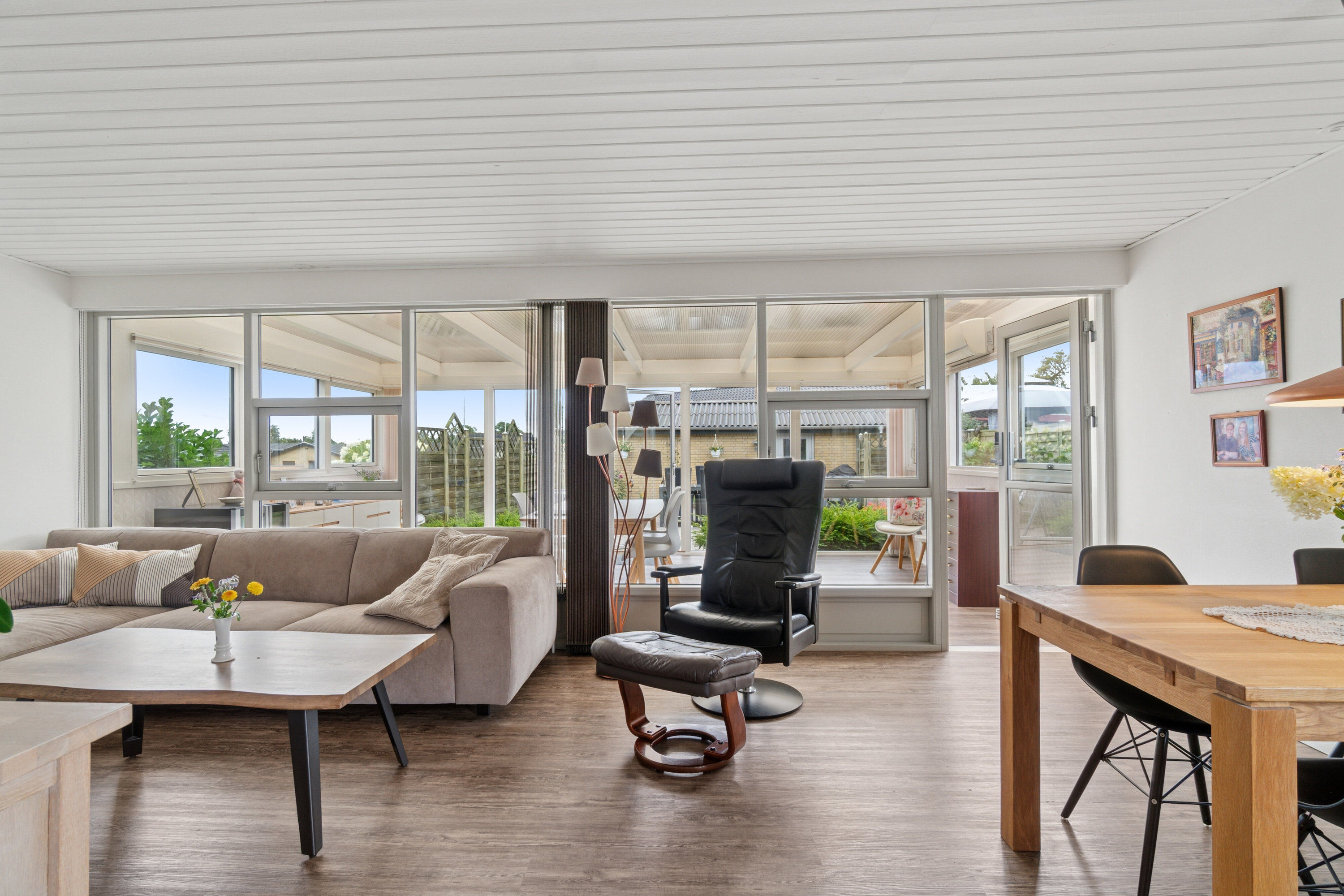 Fremhævet stue billede i fuldskærmstilstand. Billede af Anemonevej 11, 8722 Hedensted