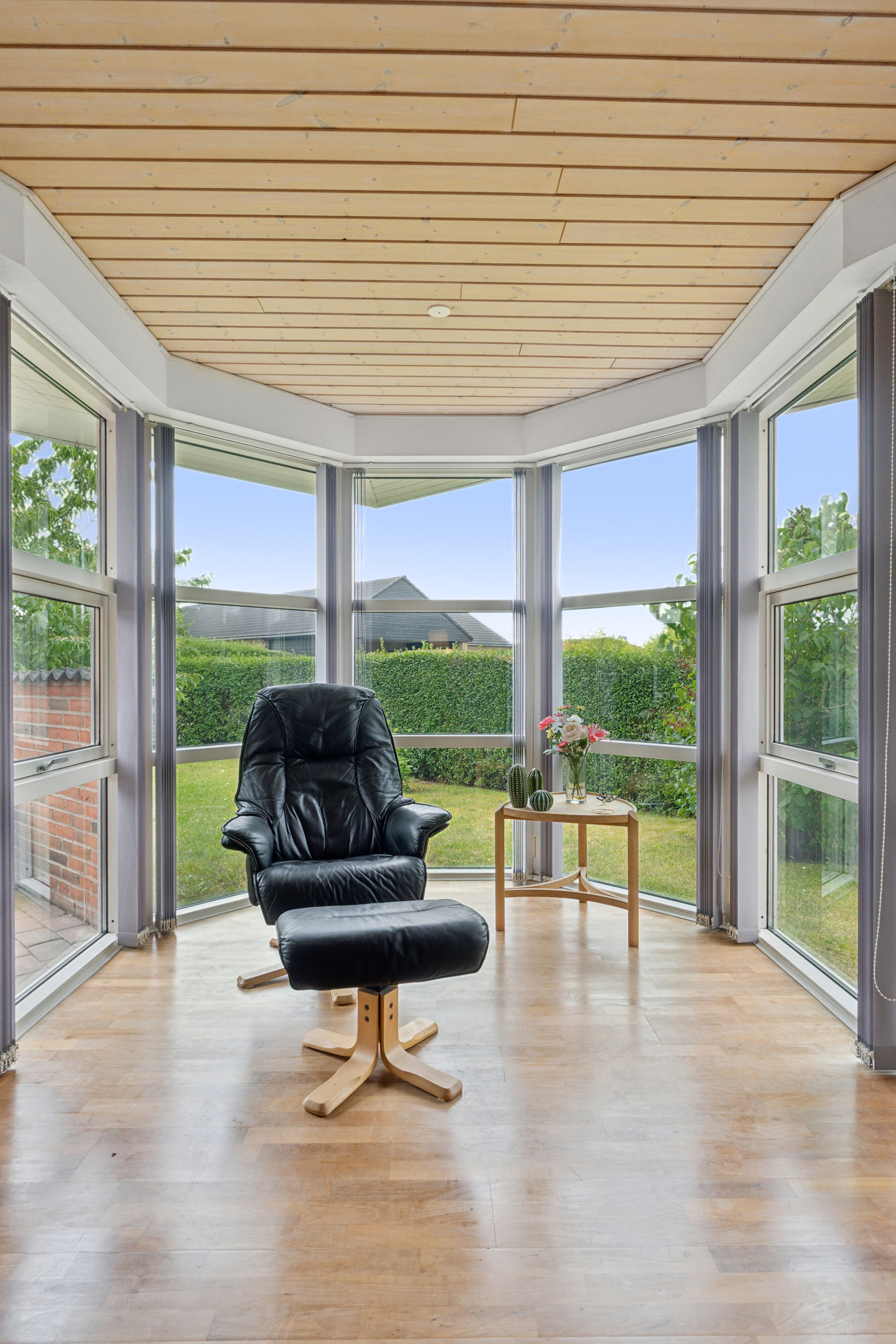 Fremhævet stue billede i fuldskærmstilstand. Billede af Carl Nielsens Vej 1, 4700 Næstved