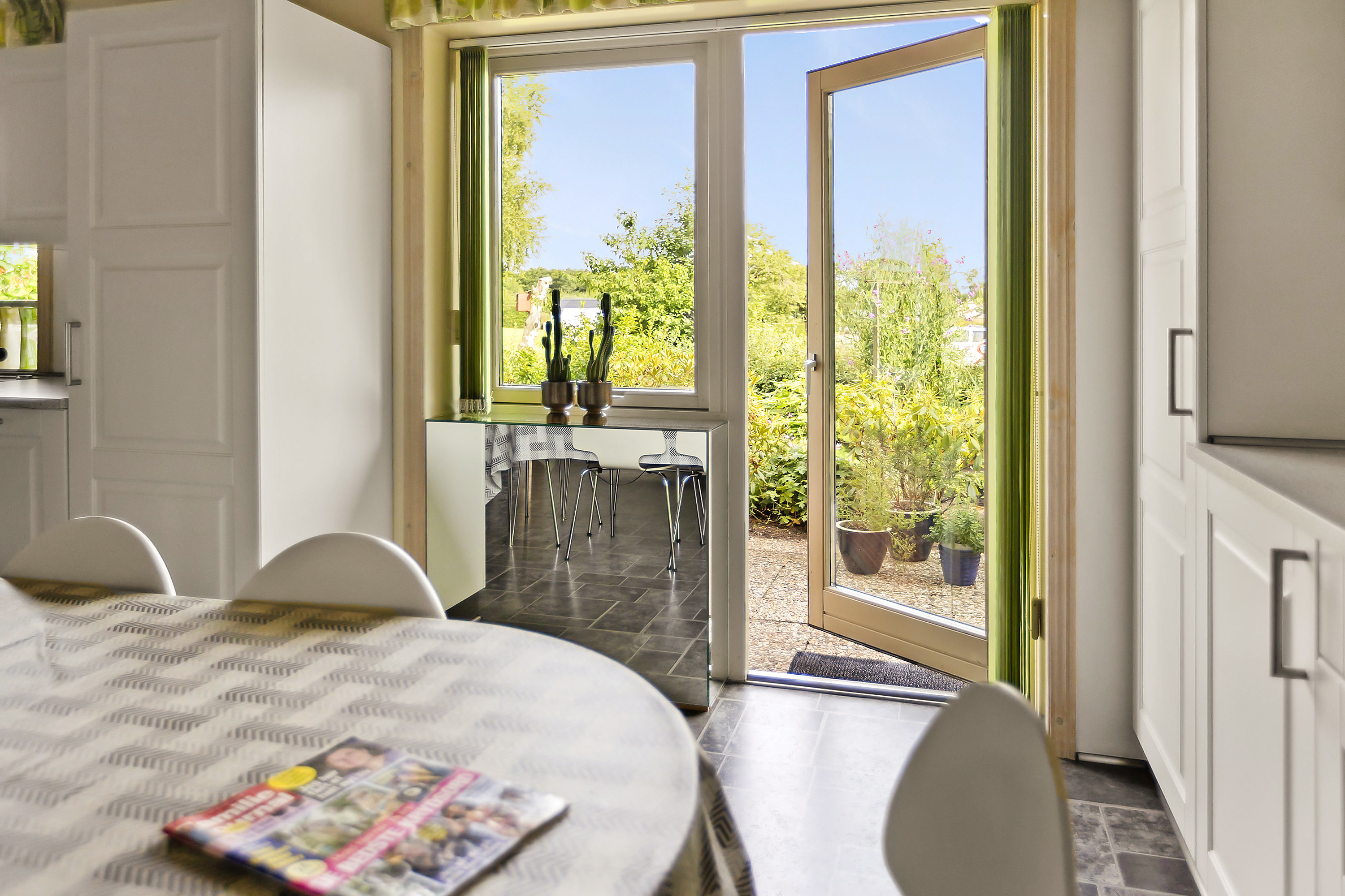 Fremhævet spisekøkken billede i fuldskærmstilstand. Billede af Urnehovedvej 41, 6392 Bolderslev