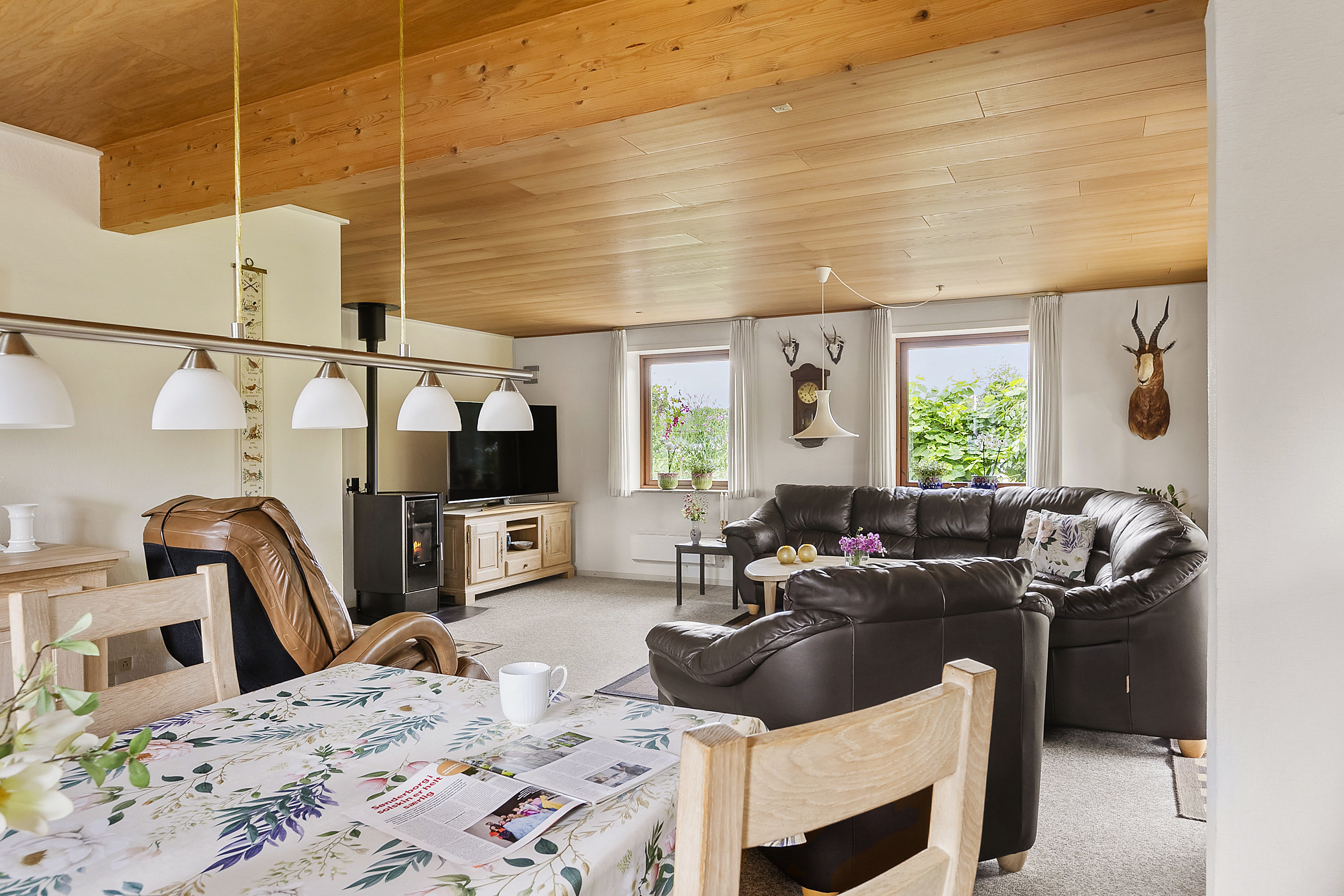 Fremhævet spisestue billede i fuldskærmstilstand. Billede af Urnehovedvej 41, 6392 Bolderslev