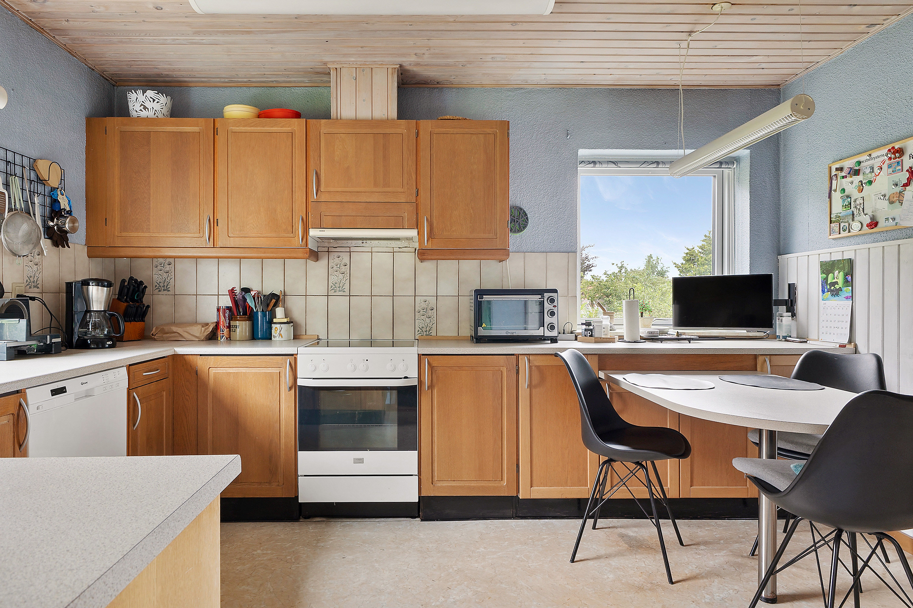 Fremhævet køkken billede i fuldskærmstilstand. Billede af Moltrupvej 32, 6100 Haderslev