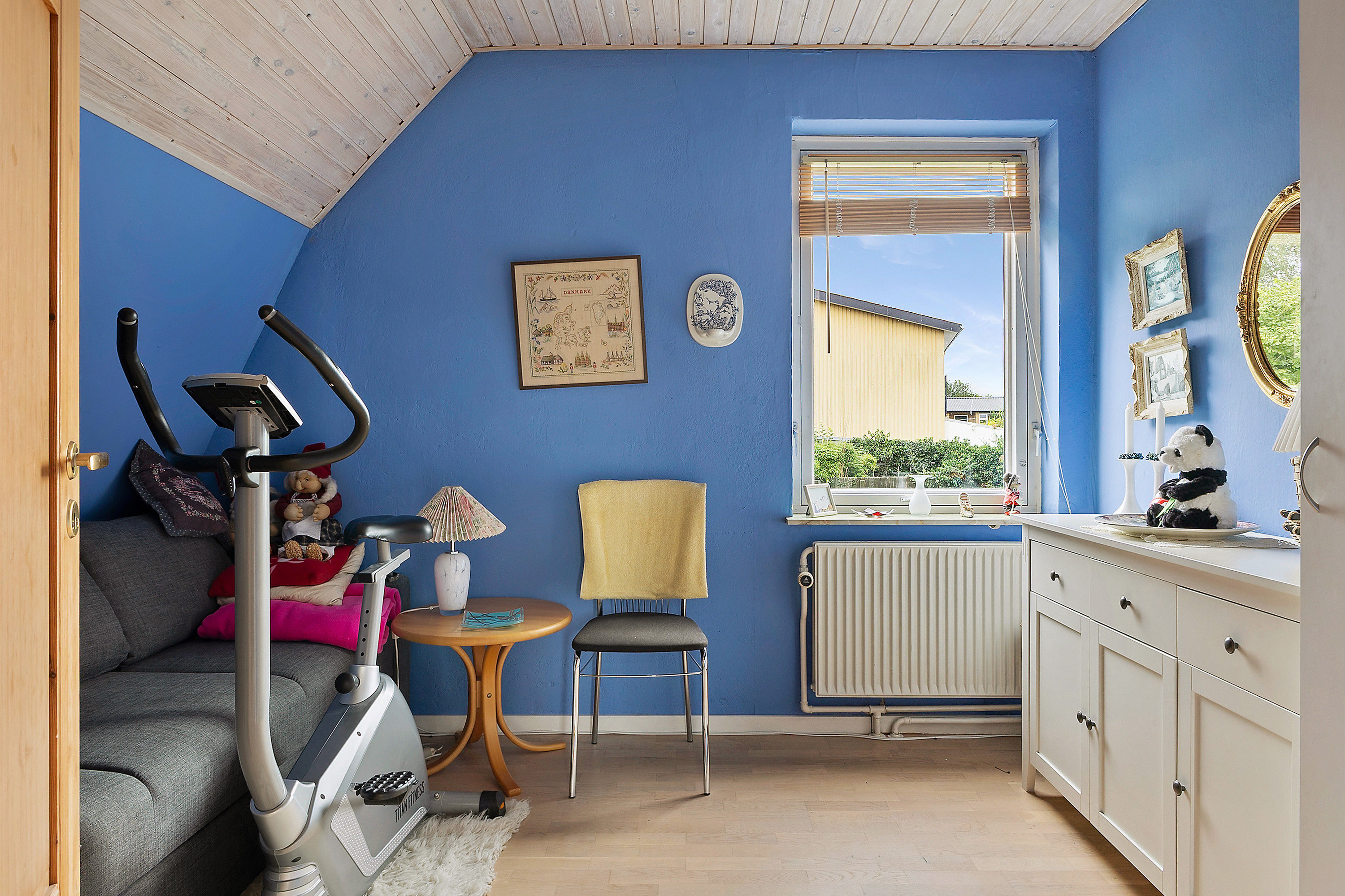 Fremhævet stue billede i fuldskærmstilstand. Billede af Moltrupvej 32, 6100 Haderslev