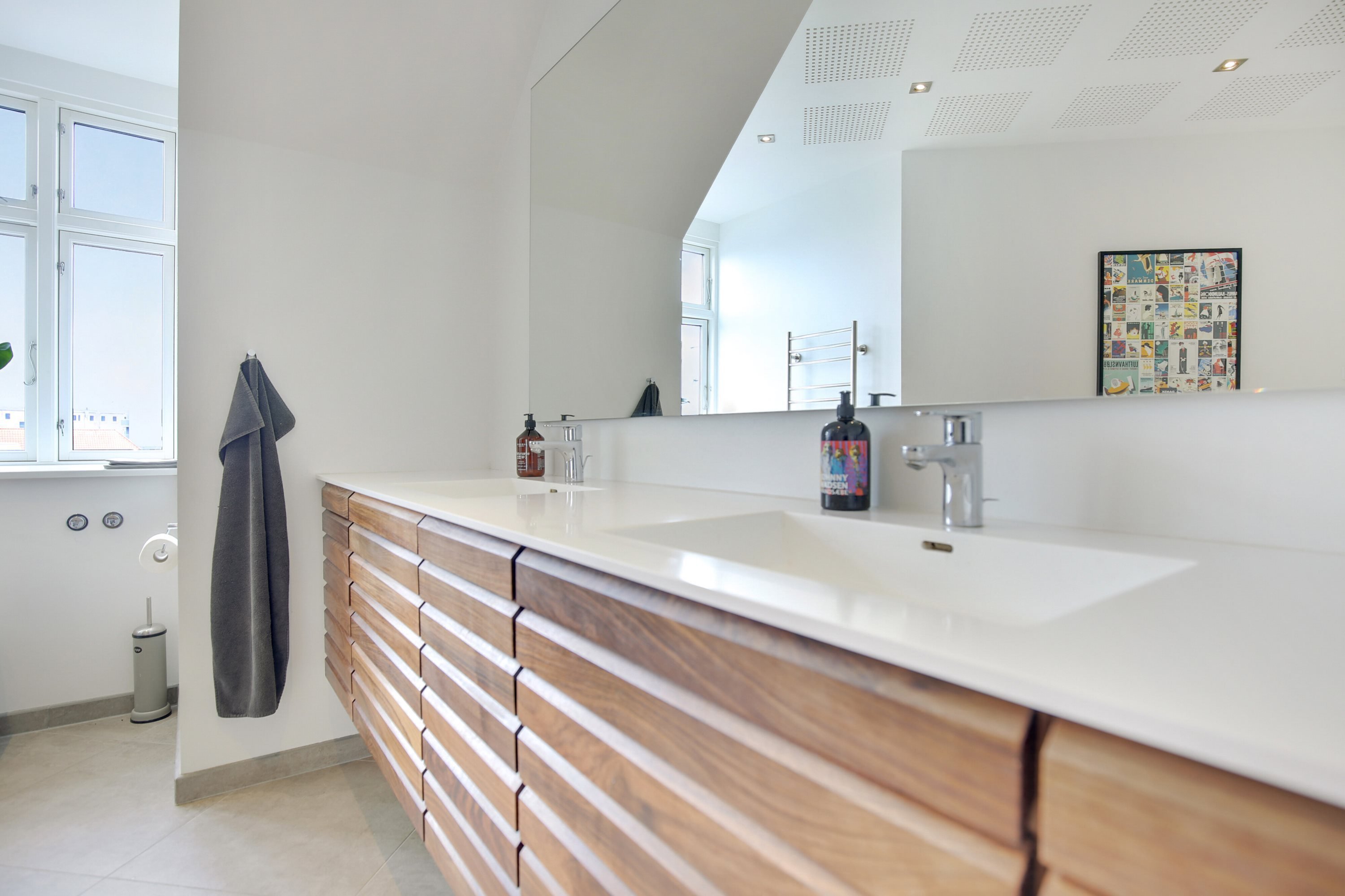 Fremhævet badeværelse billede i fuldskærmstilstand. Billede af Bispensgade 16, 3. tv., 9000 Aalborg