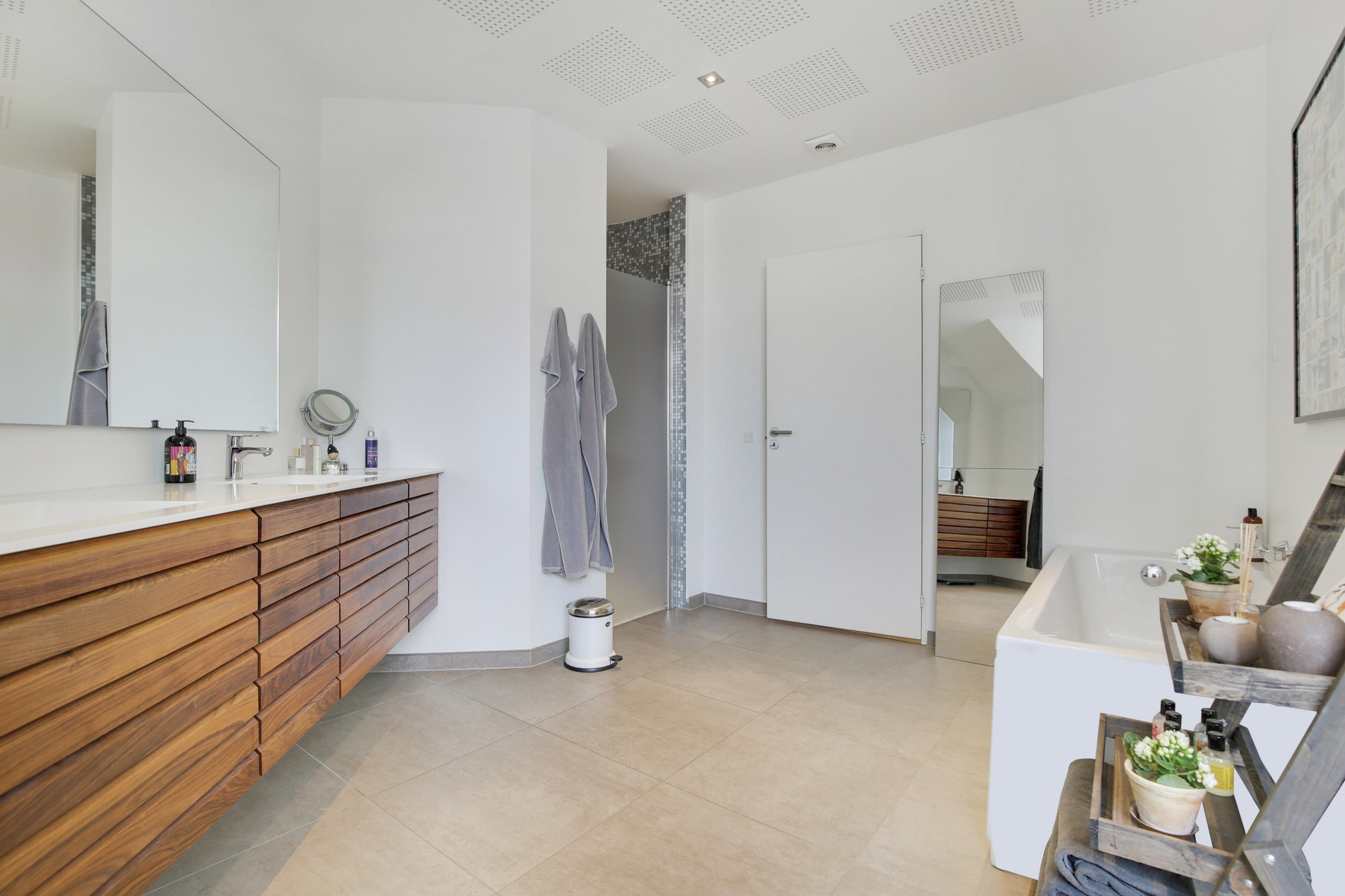 Fremhævet badeværelse billede i fuldskærmstilstand. Billede af Bispensgade 16, 3. tv., 9000 Aalborg