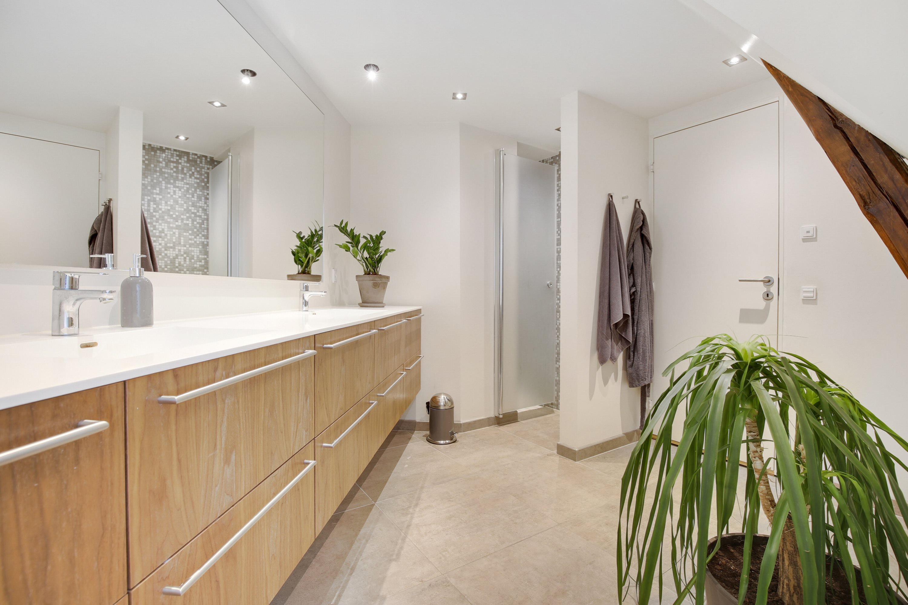 Fremhævet badeværelse billede i fuldskærmstilstand. Billede af Bispensgade 16, 3. tv., 9000 Aalborg