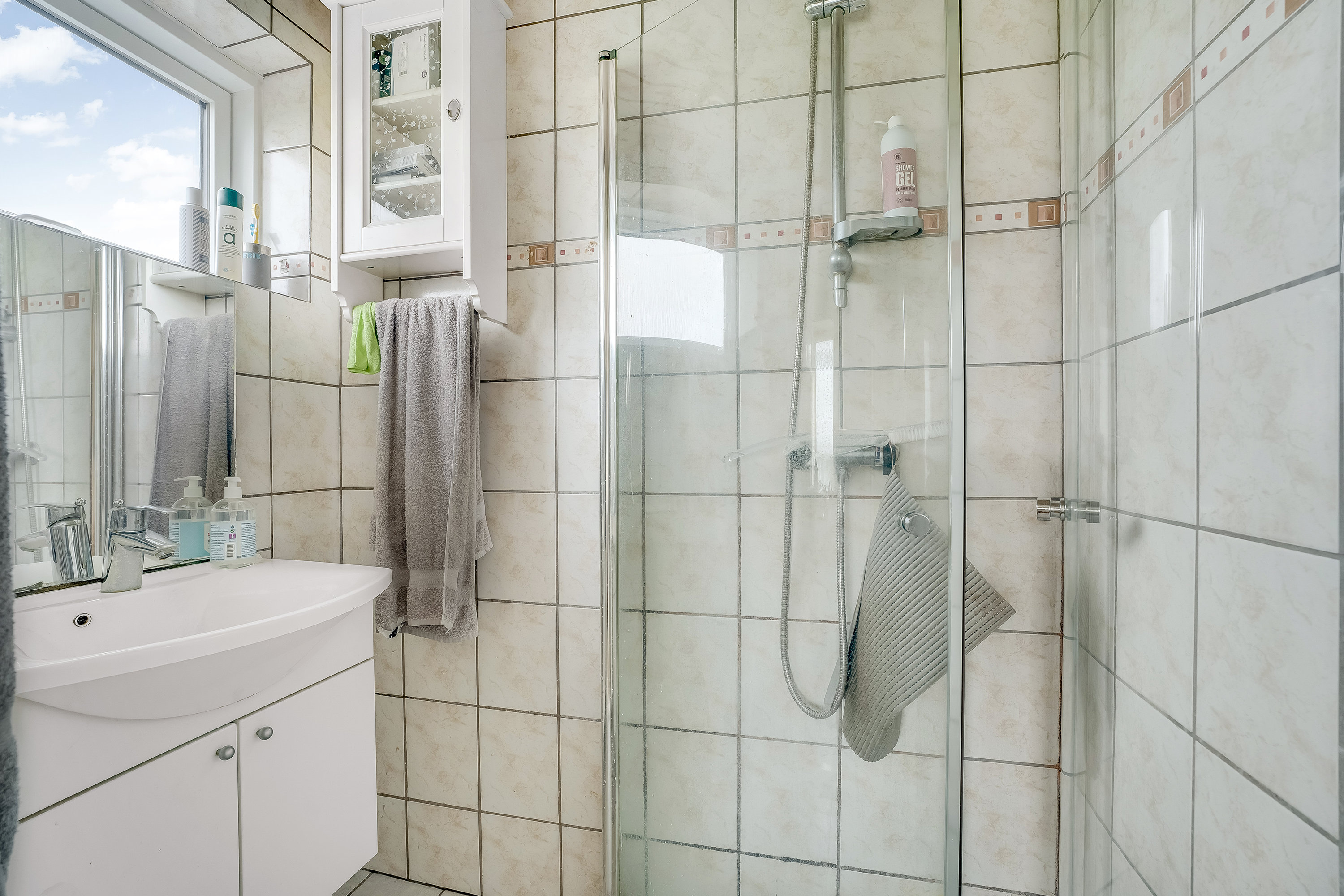 Fremhævet badeværelse billede i fuldskærmstilstand. Billede af Fuglsevej 15, Torslunde, 4960 Holeby