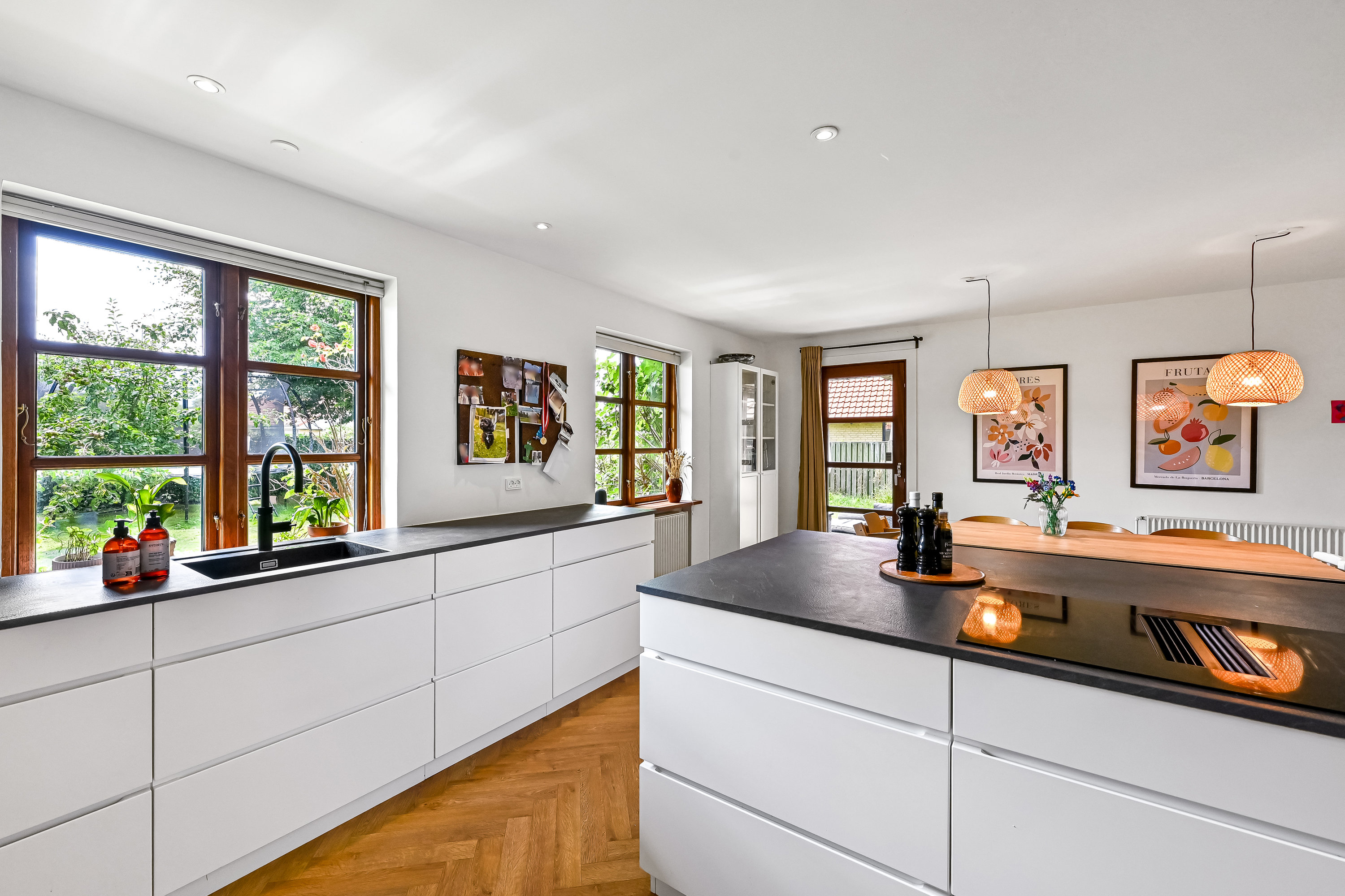 Fremhævet  billede i fuldskærmstilstand. Billede af Frilandsvej 9, Lind, 7400 Herning