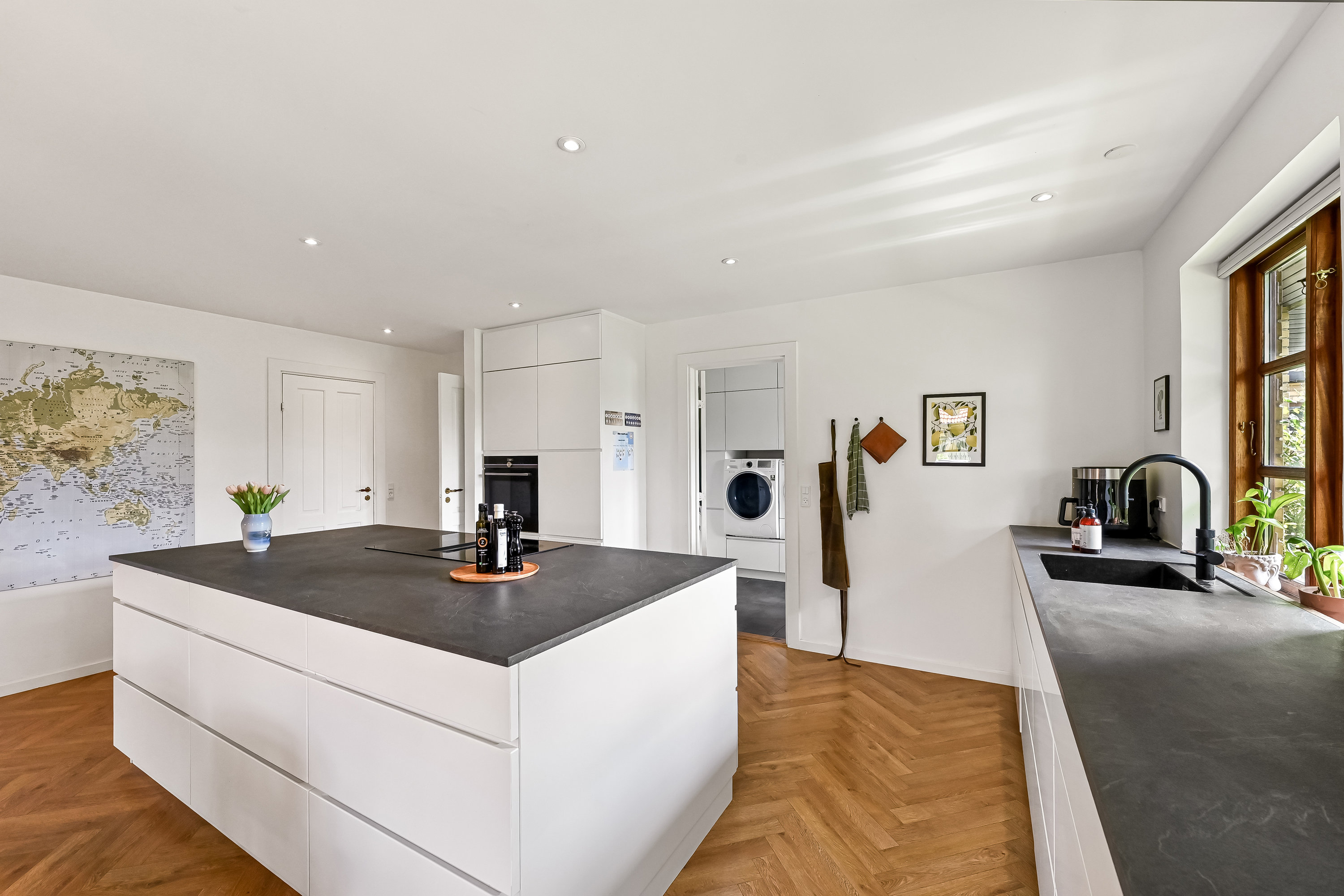 Fremhævet  billede i fuldskærmstilstand. Billede af Frilandsvej 9, Lind, 7400 Herning