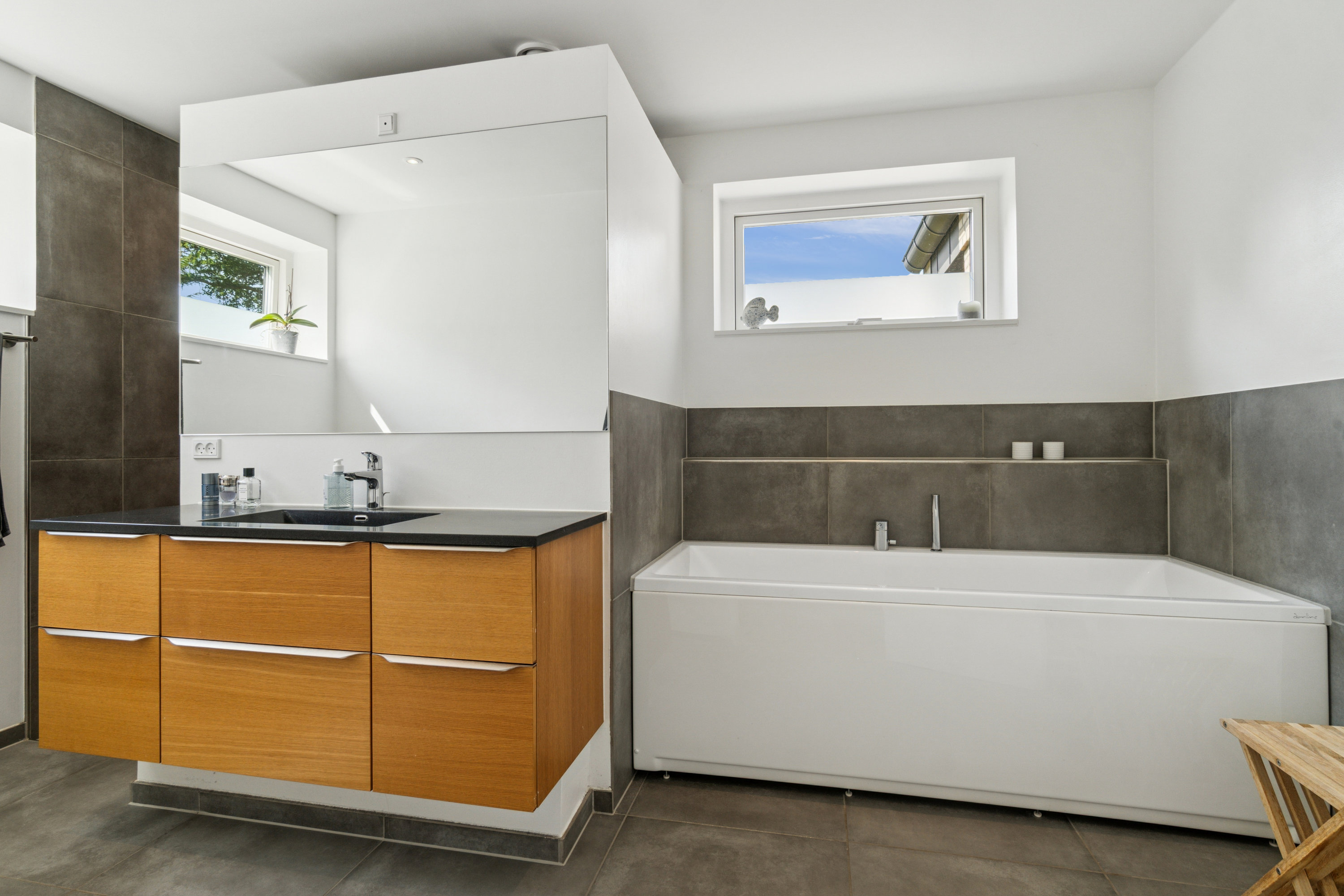 Fremhævet badeværelse billede i fuldskærmstilstand. Billede af Bøgeskov Høvej 9G, 8260 Viby J