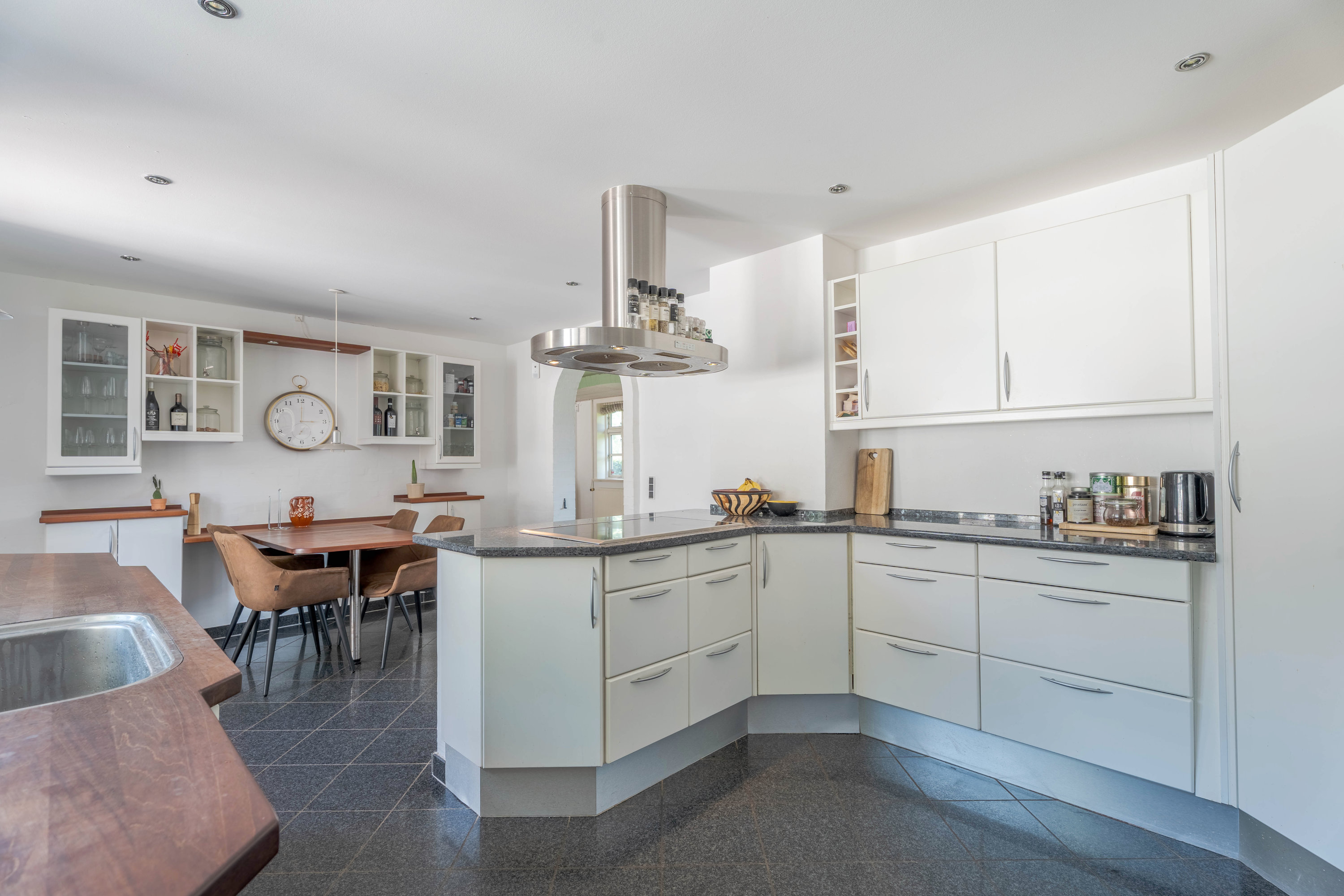 Fremhævet  billede i fuldskærmstilstand. Billede af Ravnekærvej 3, 5631 Ebberup