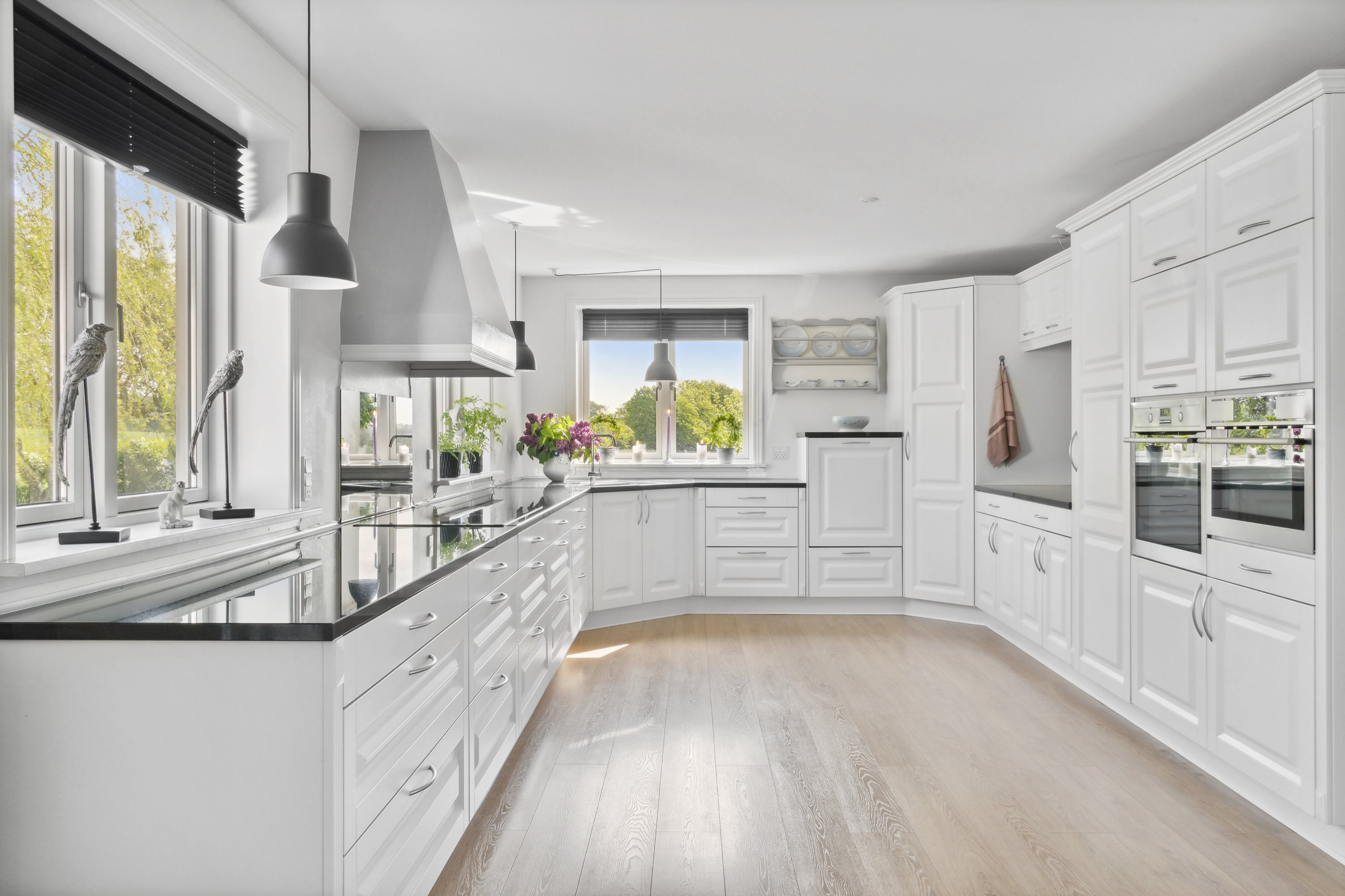 Fremhævet køkken billede i fuldskærmstilstand. Billede af Slotsvej 5, 8860 Ulstrup