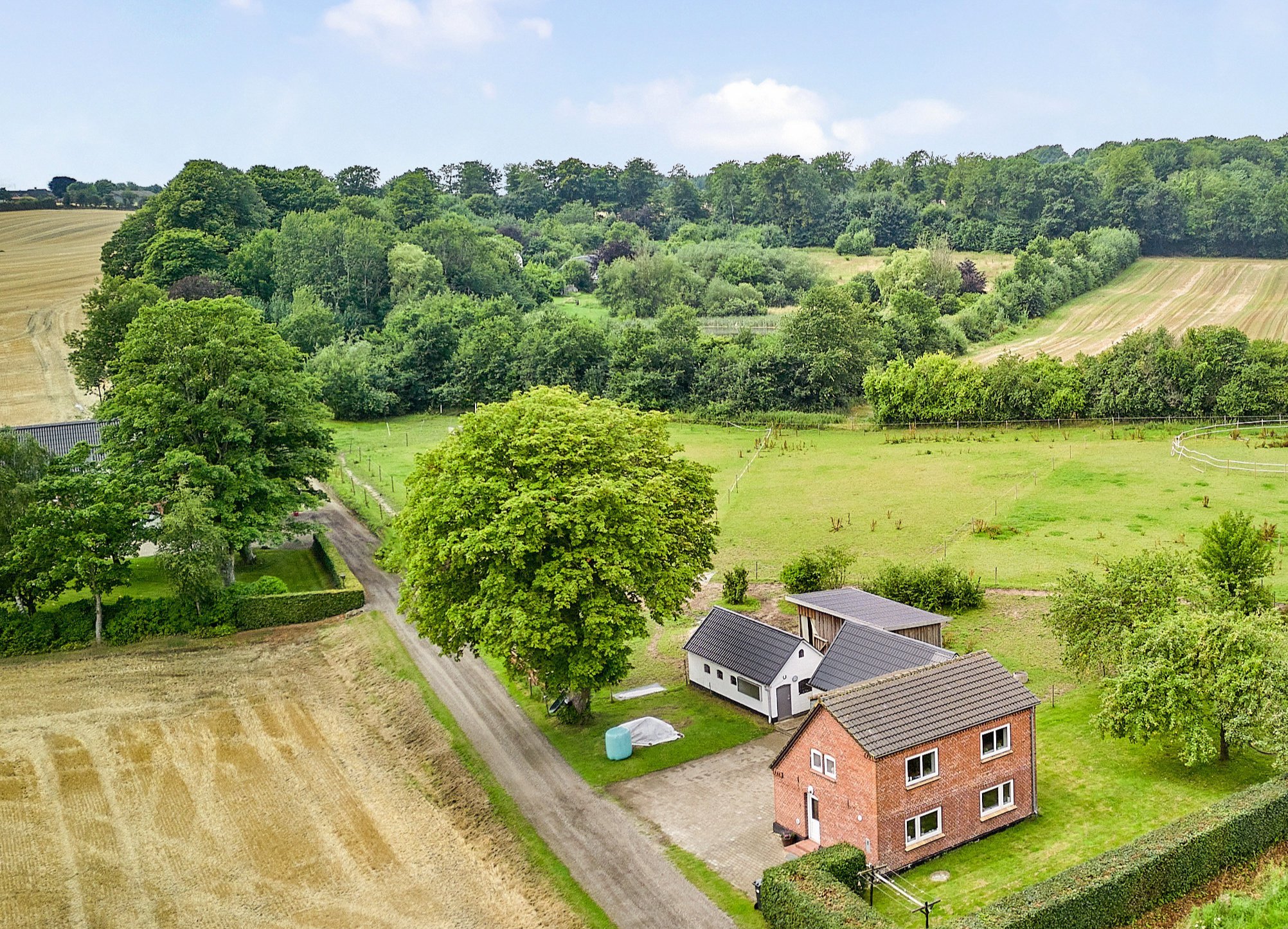 Fremhævet  billede i fuldskærmstilstand. Billede af Vongevej 1, Brandbjerg, 7300 Jelling