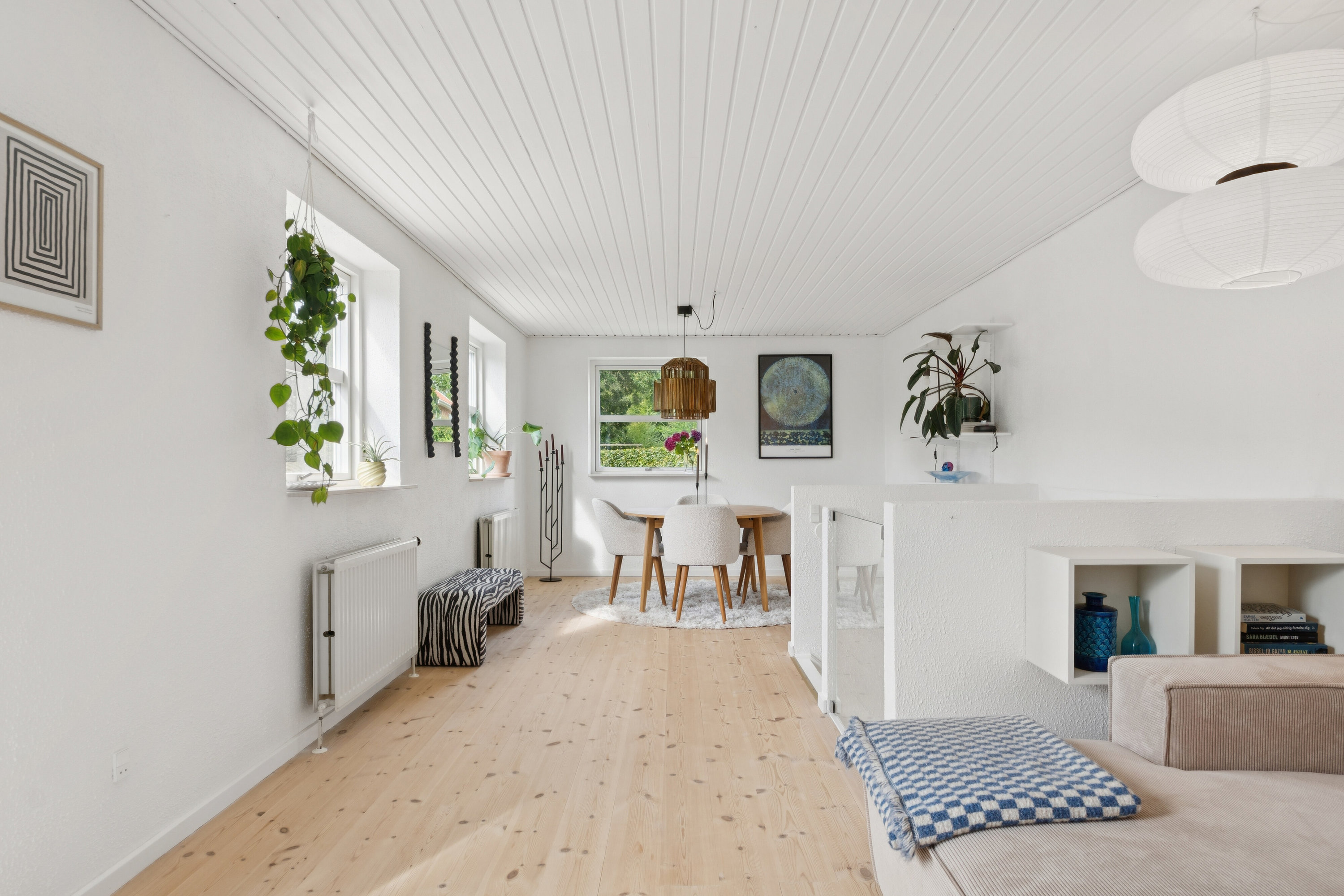 Fremhævet stue billede i fuldskærmstilstand. Billede af Sønderborgvej 3E, 8600 Silkeborg