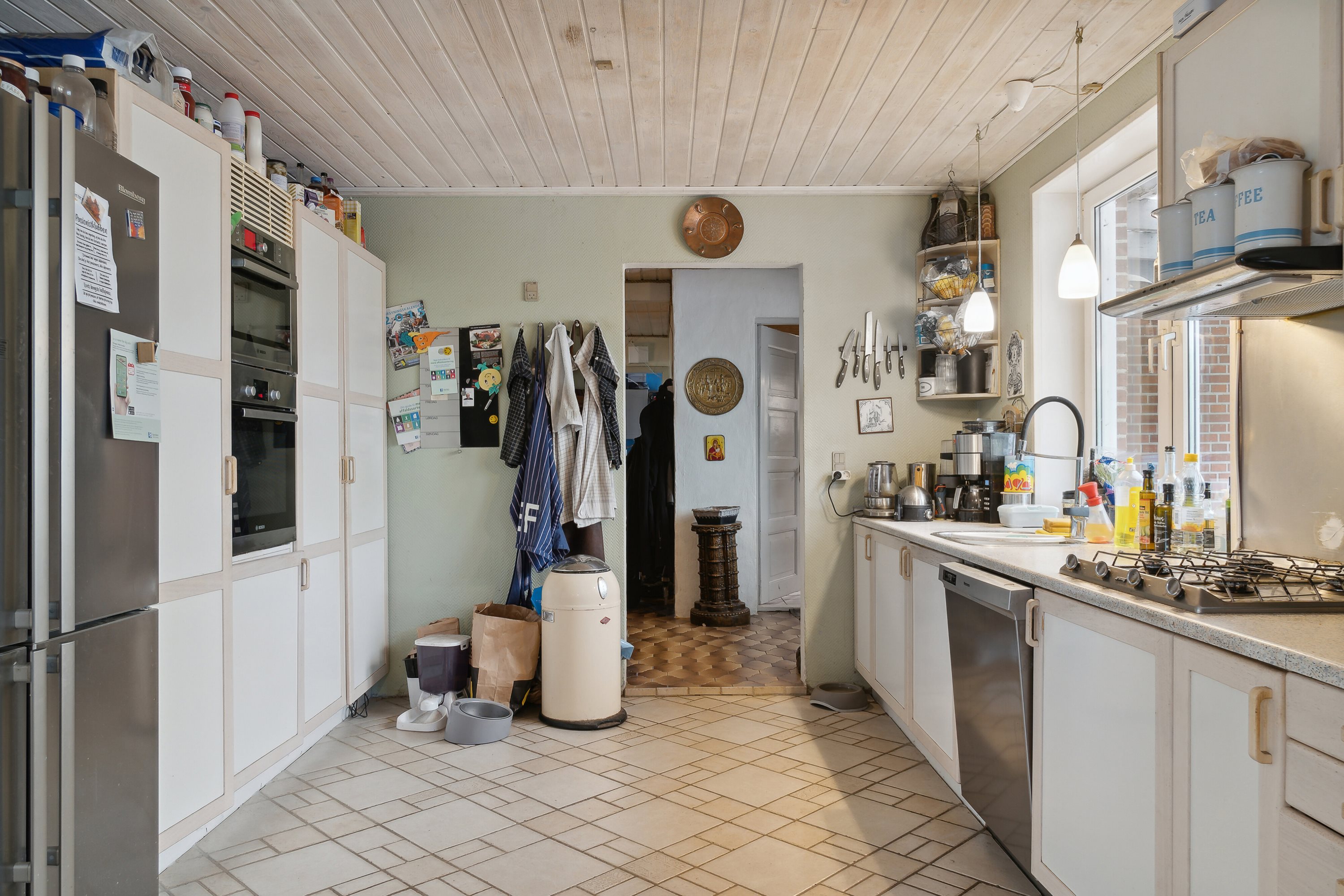 Fremhævet køkken billede i fuldskærmstilstand. Billede af Kirkebakken 12, Sdr Vinge, 8860 Ulstrup