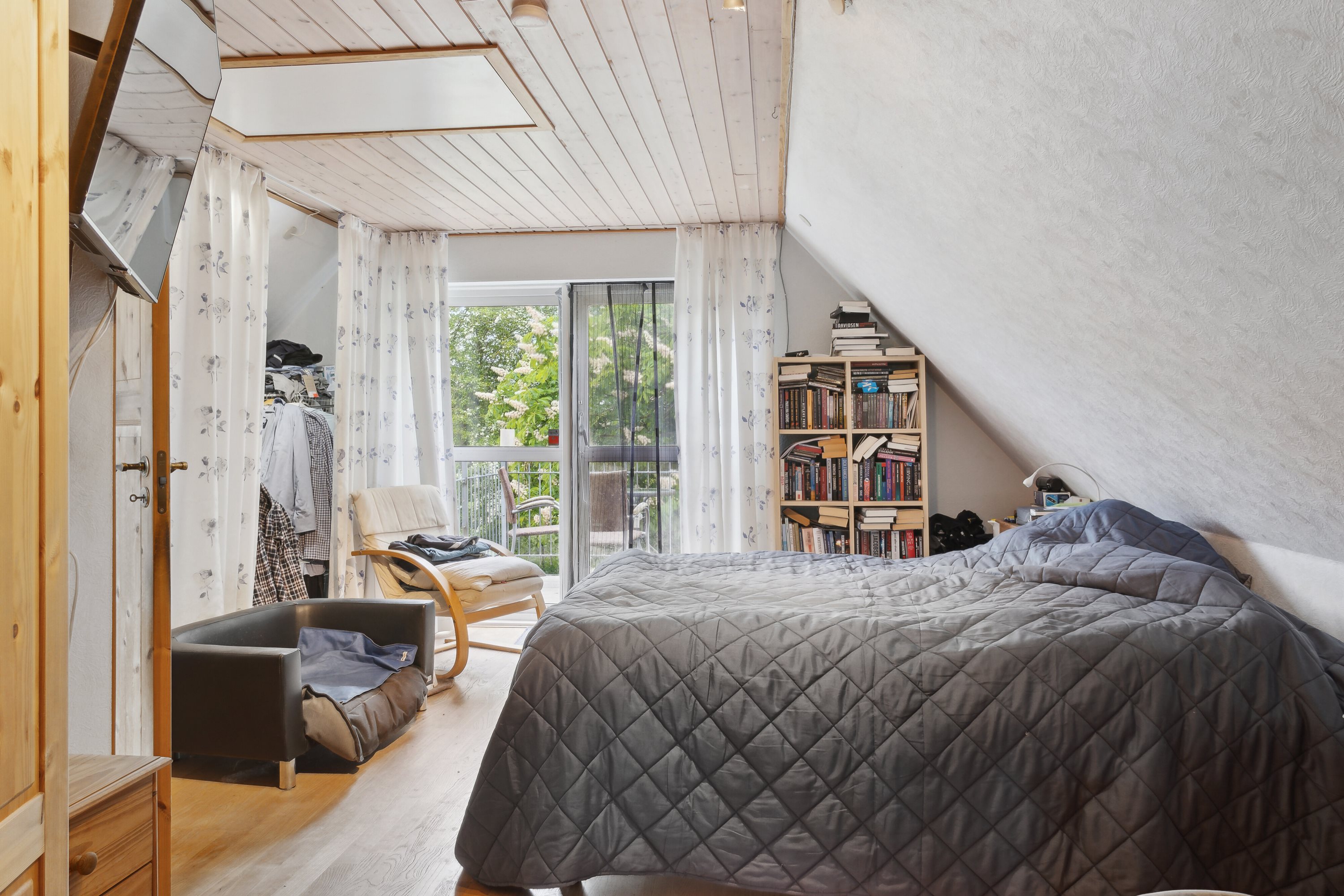 Fremhævet soveværelse billede i fuldskærmstilstand. Billede af Kirkebakken 12, Sdr Vinge, 8860 Ulstrup