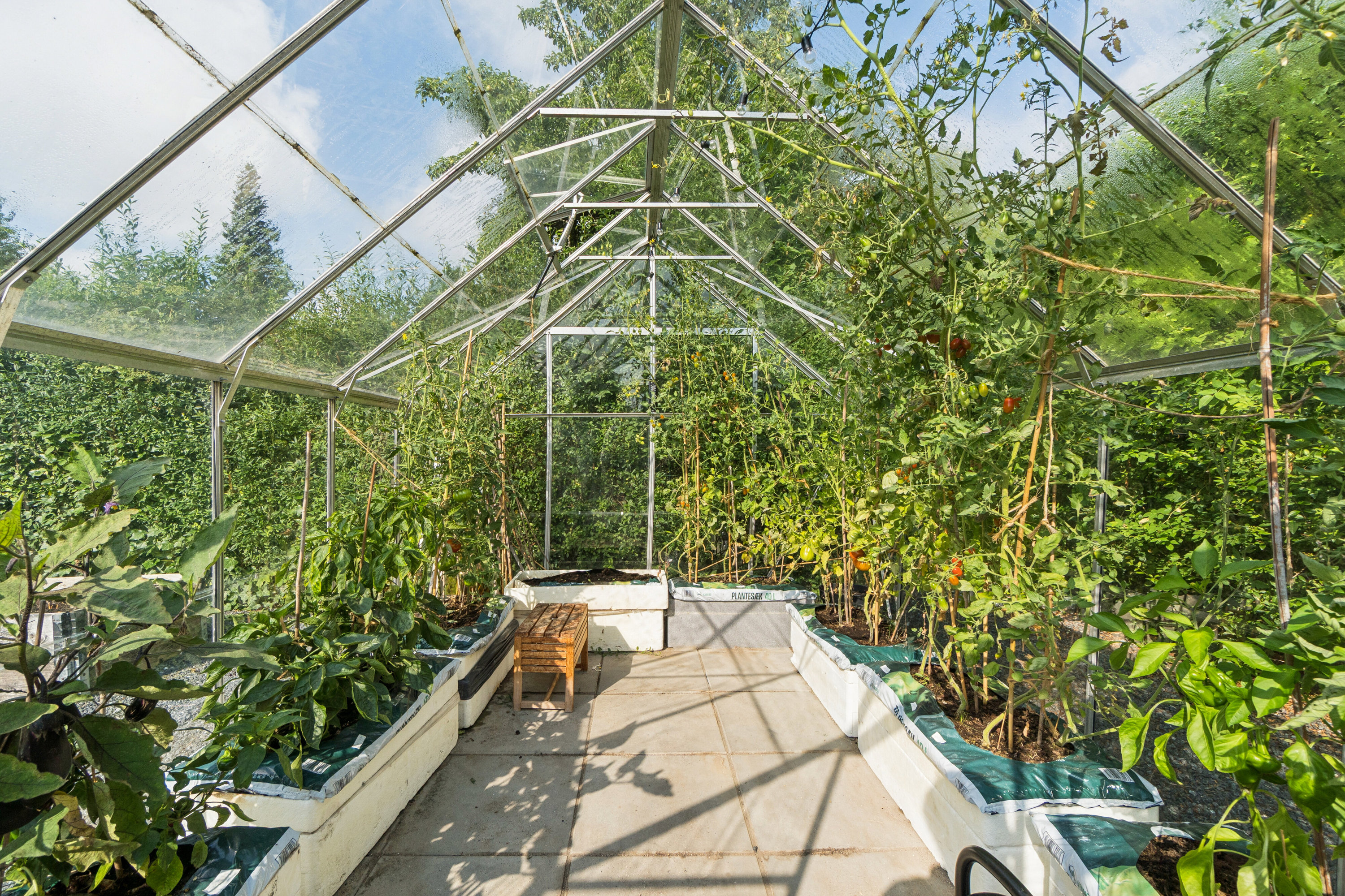 Fremhævet udestue billede i fuldskærmstilstand. Billede af Klovborgvej 21, 2650 Hvidovre