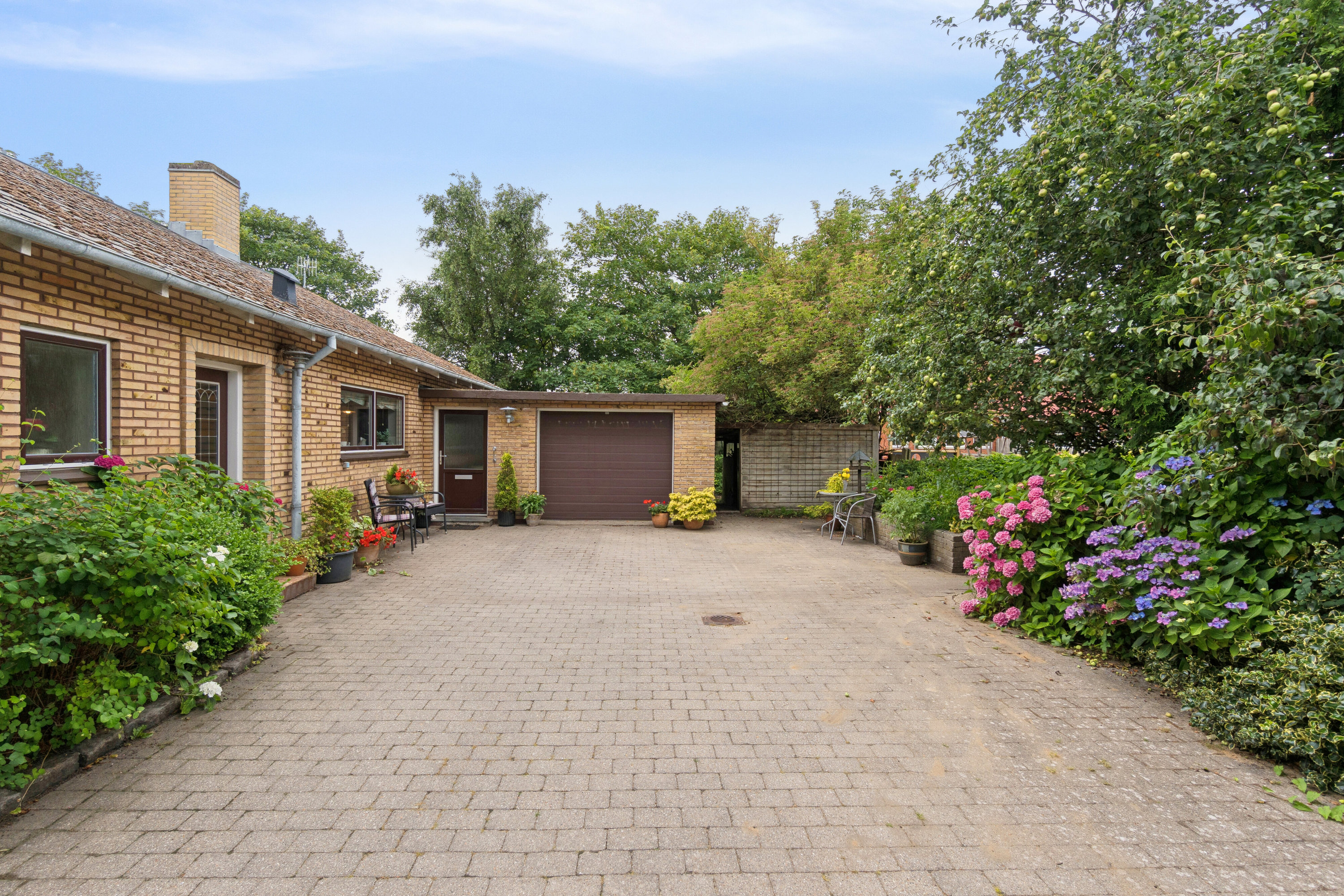 Fremhævet udendørs billede i fuldskærmstilstand. Billede af Trombakken 4, 7752 Snedsted