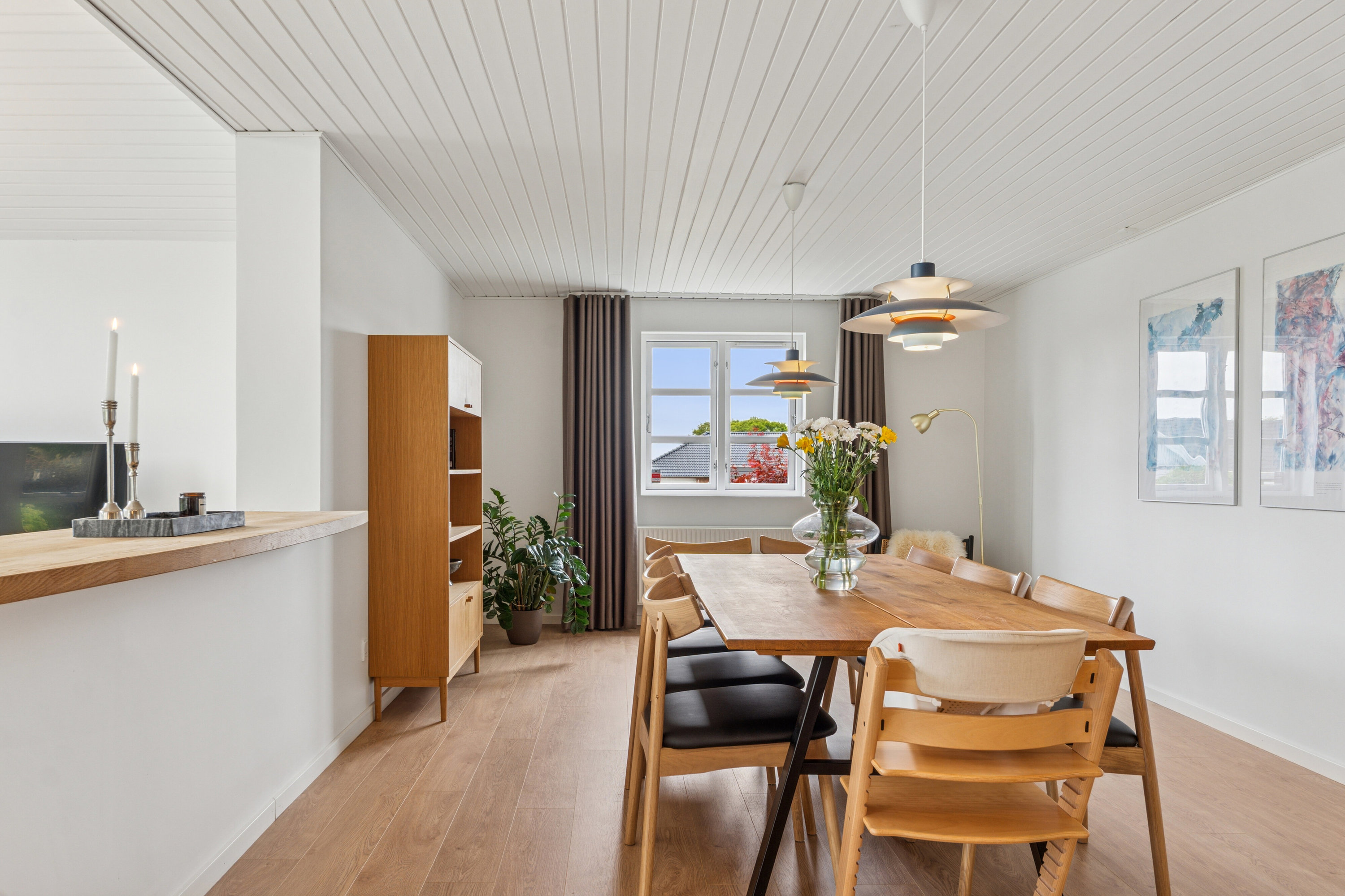 Fremhævet spisestue billede i fuldskærmstilstand. Billede af Leonora Christinas Vej 19, 7430 Ikast