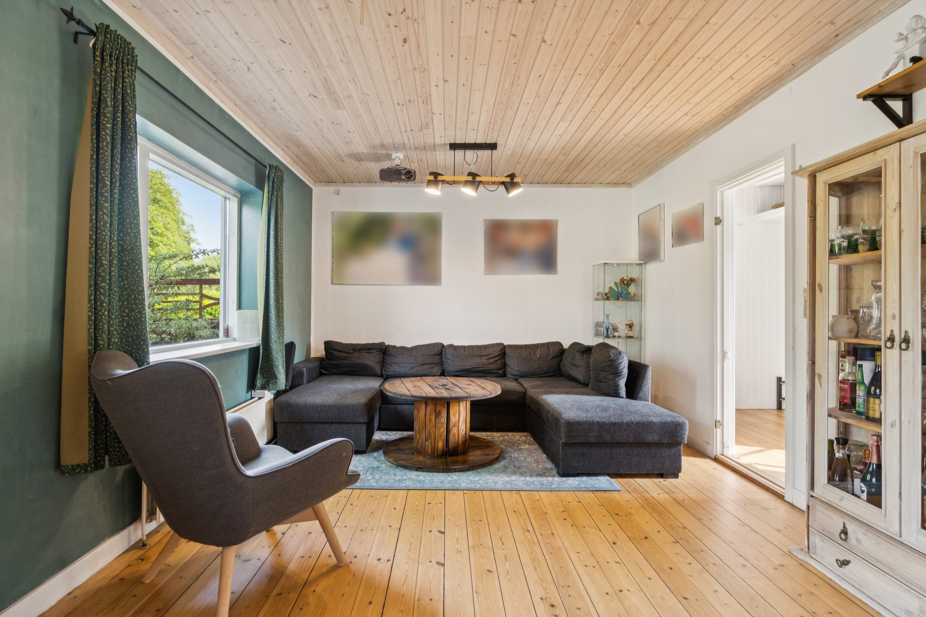 Fremhævet stue billede i fuldskærmstilstand. Billede af Storegade 13, 2650 Hvidovre