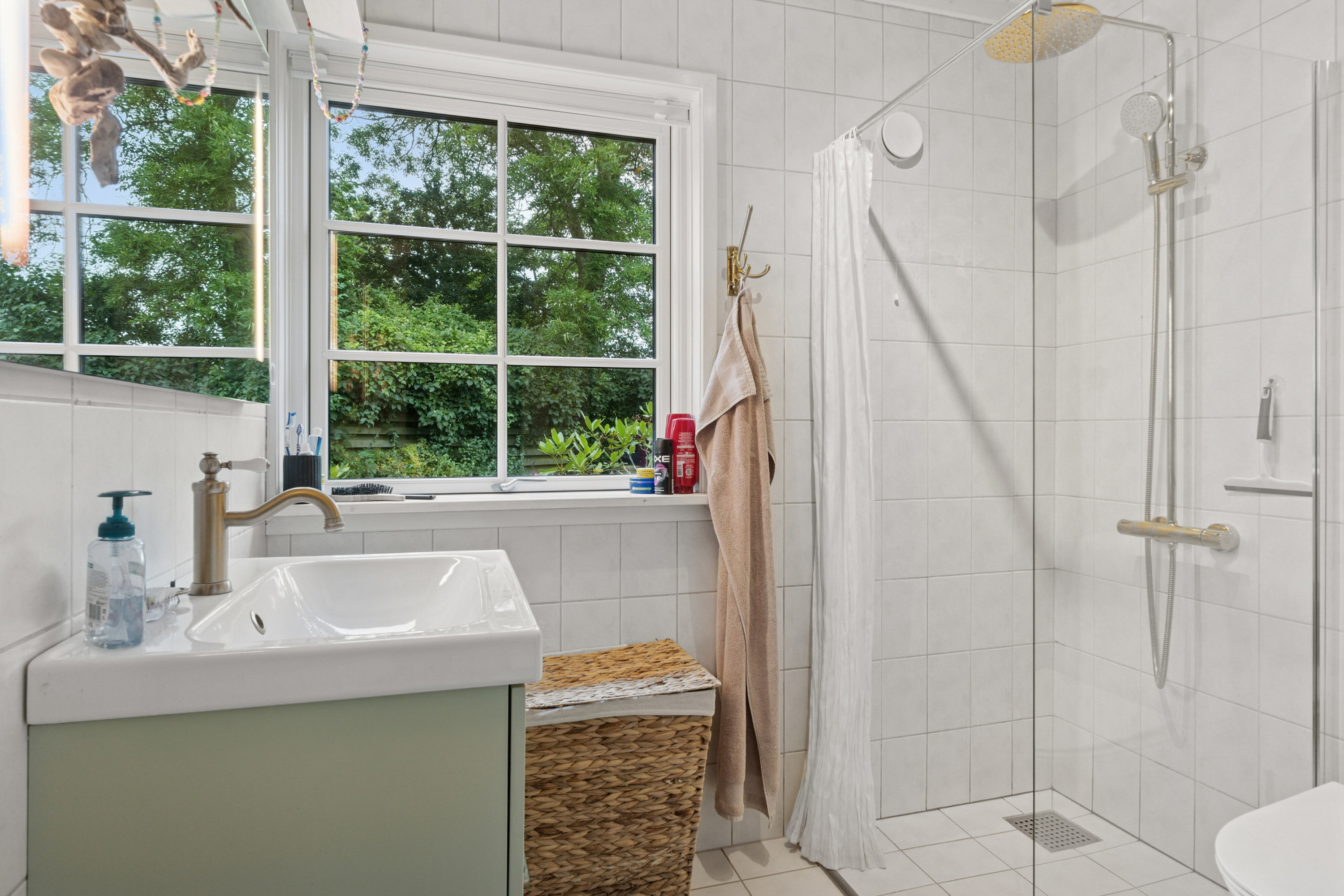 Fremhævet badeværelse billede i fuldskærmstilstand. Billede af Krænkerupvej 46A, Havrebjerg, 4200 Slagelse