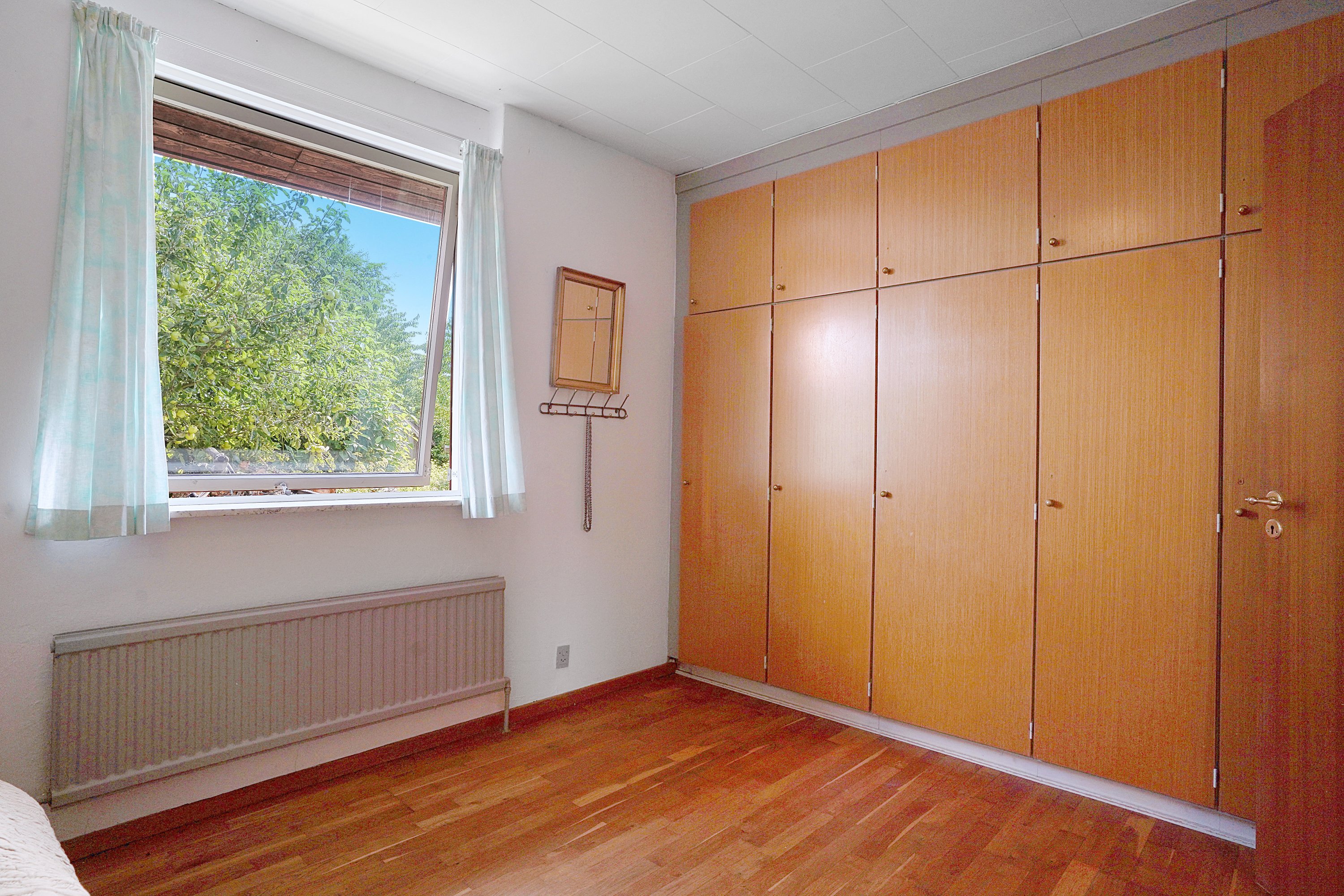 Fremhævet værelse billede i fuldskærmstilstand. Billede af Tjørnevænget 8, 3520 Farum