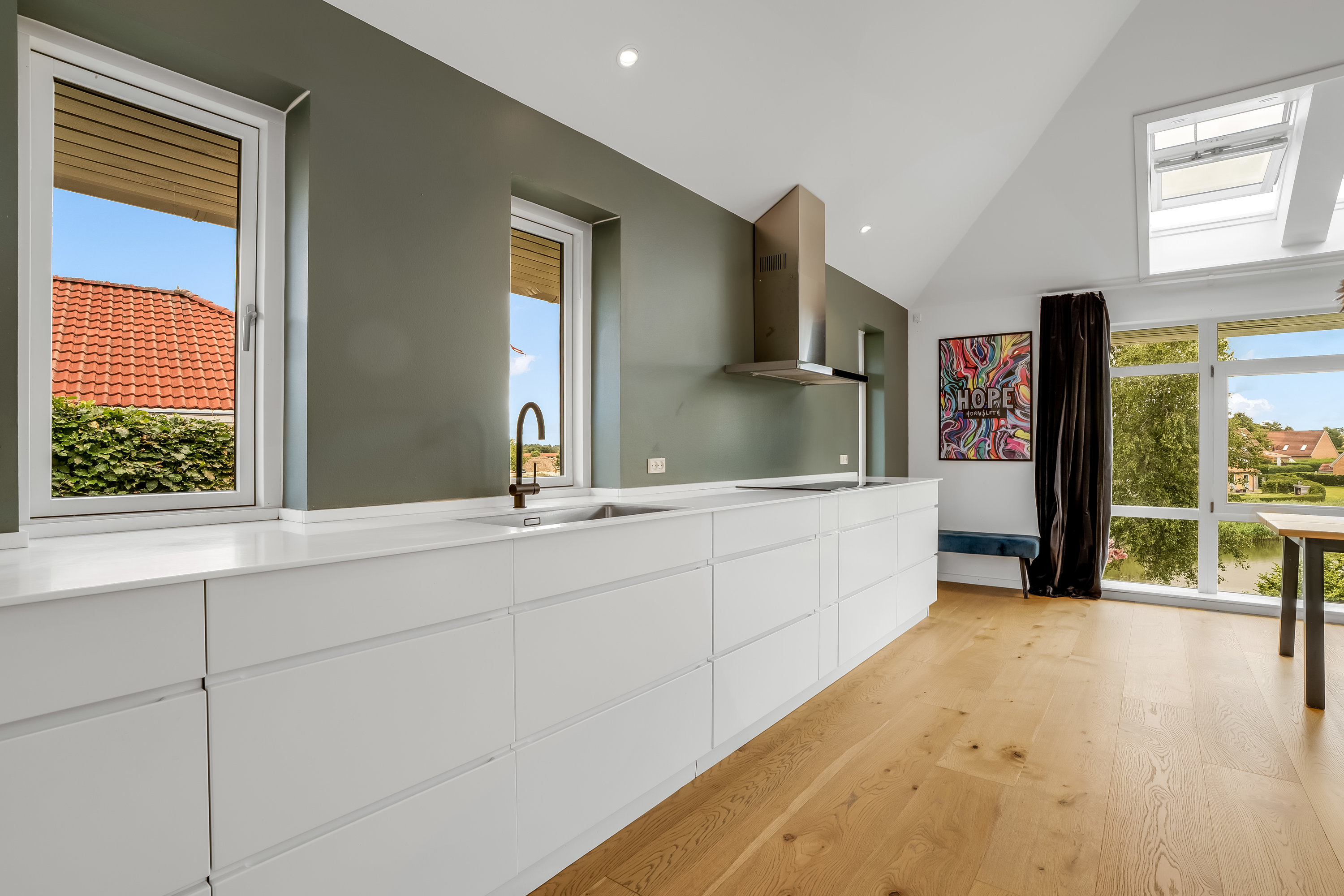 Fremhævet køkken billede i fuldskærmstilstand. Billede af Lindegårds Alle 7, 3550 Slangerup