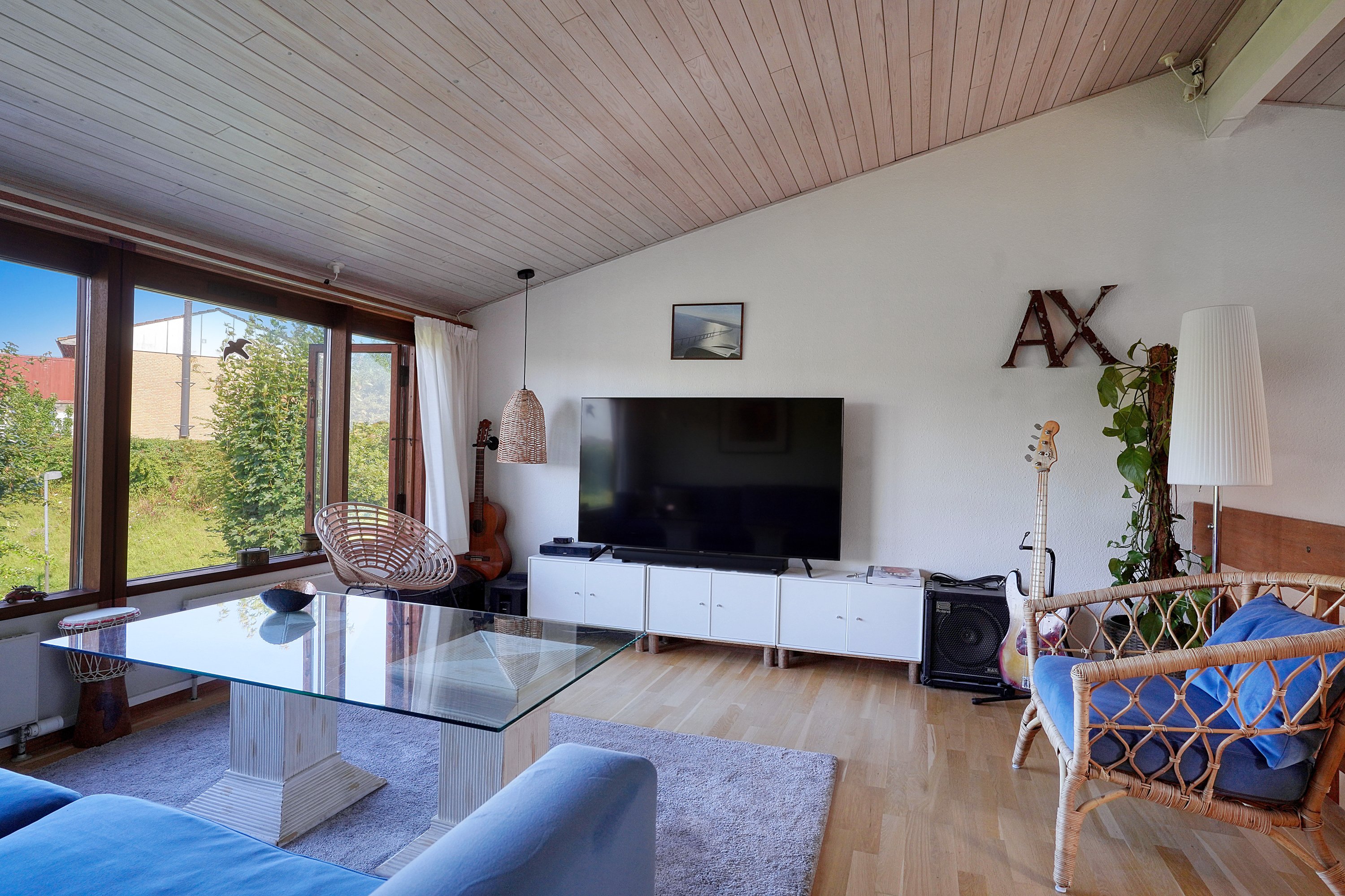 Fremhævet stue billede i fuldskærmstilstand. Billede af Stenvadpark 20, 3520 Farum