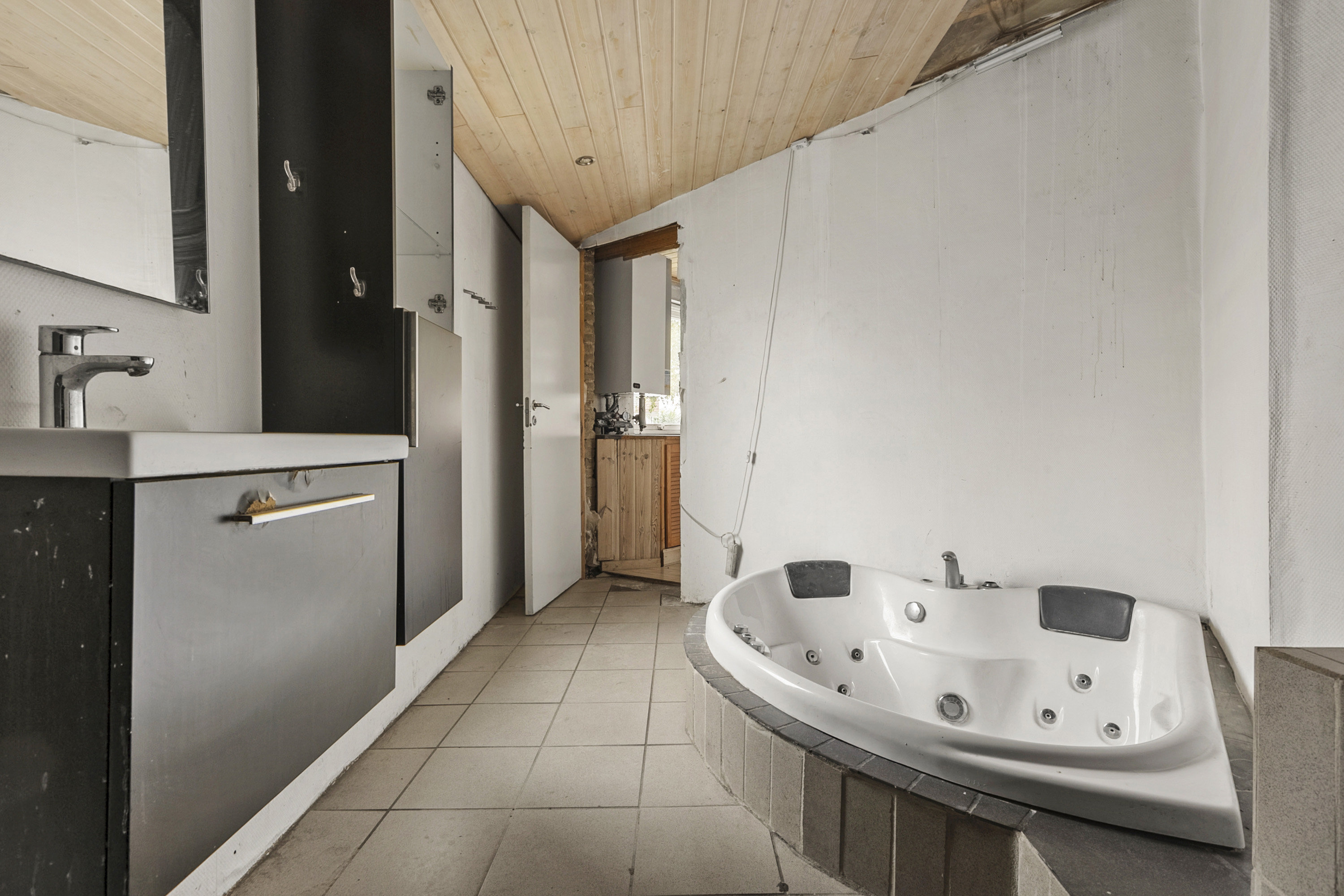 Fremhævet badeværelse billede i fuldskærmstilstand. Billede af Vestergade 41, 6230 Rødekro