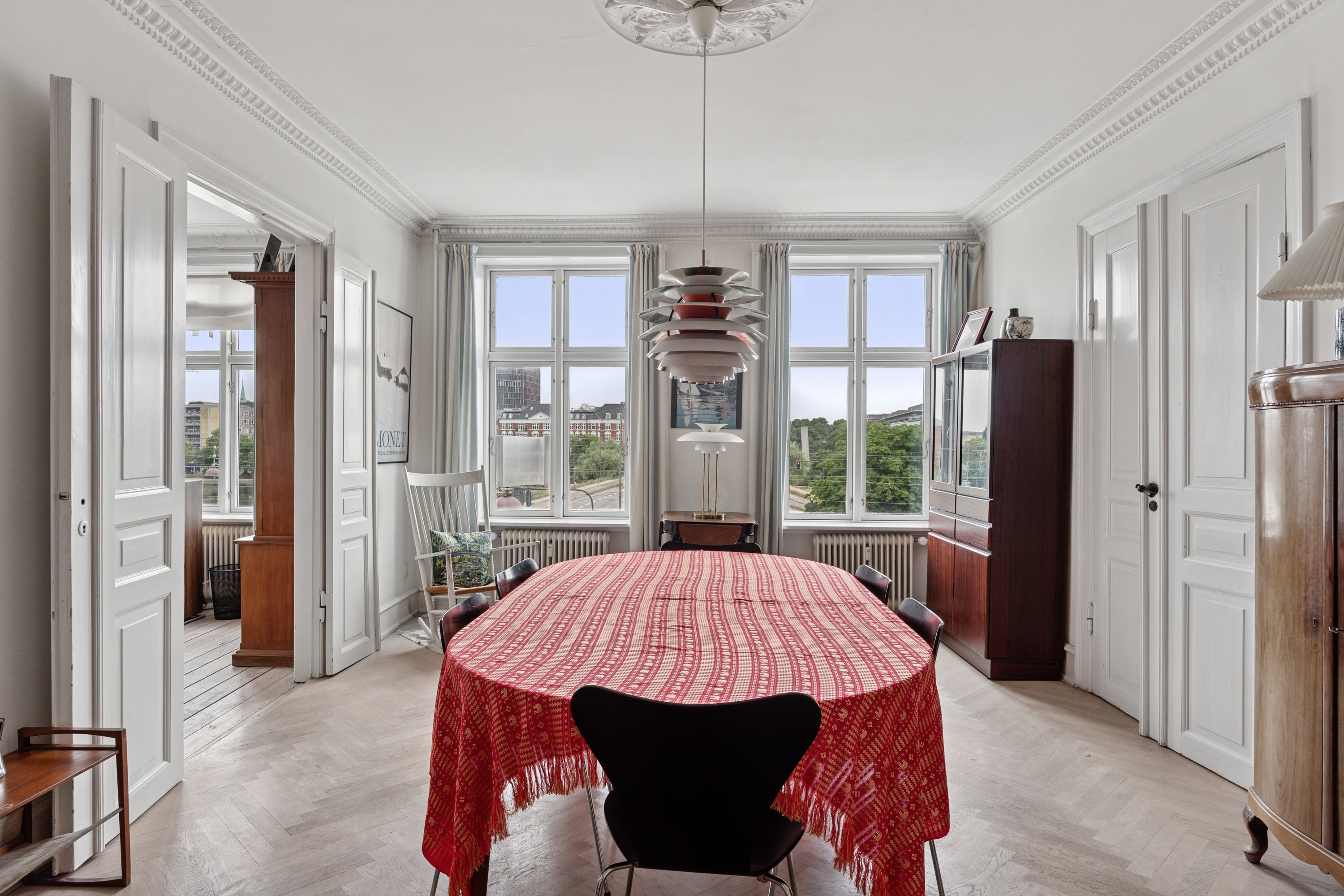 Fremhævet stue billede i fuldskærmstilstand. Billede af Sølvgade 104, 2. th., 1307 København K