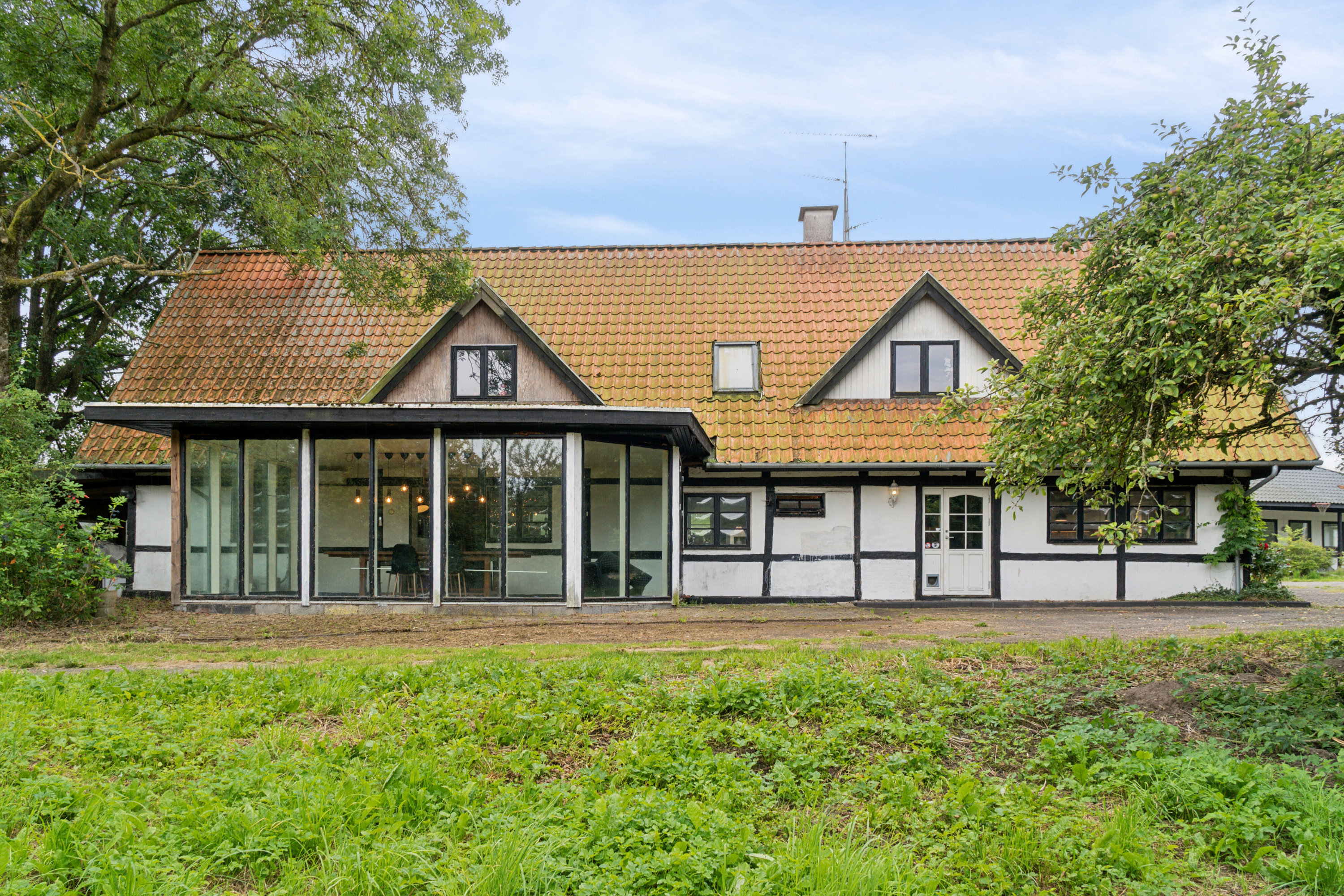 Fremhævet set fra haven billede i fuldskærmstilstand. Billede af Have Borupvej 168, Have Borup, 4360 Kirke Eskilstrup