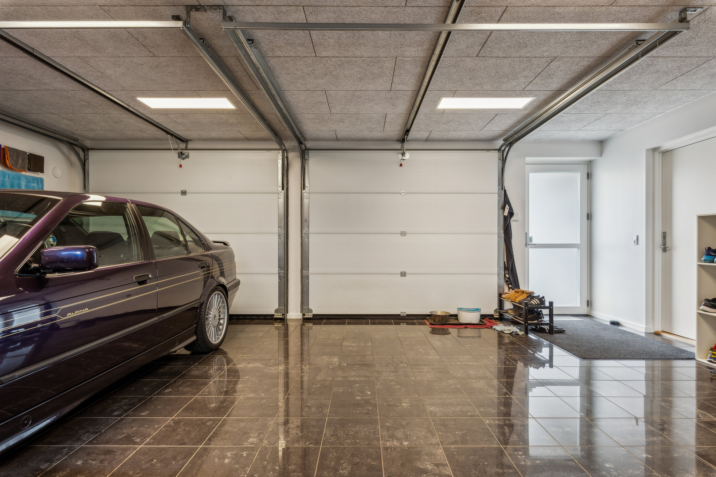 Fremhævet garage billede i fuldskærmstilstand. Billede af Korslystvej 5, Norring, 8382 Hinnerup