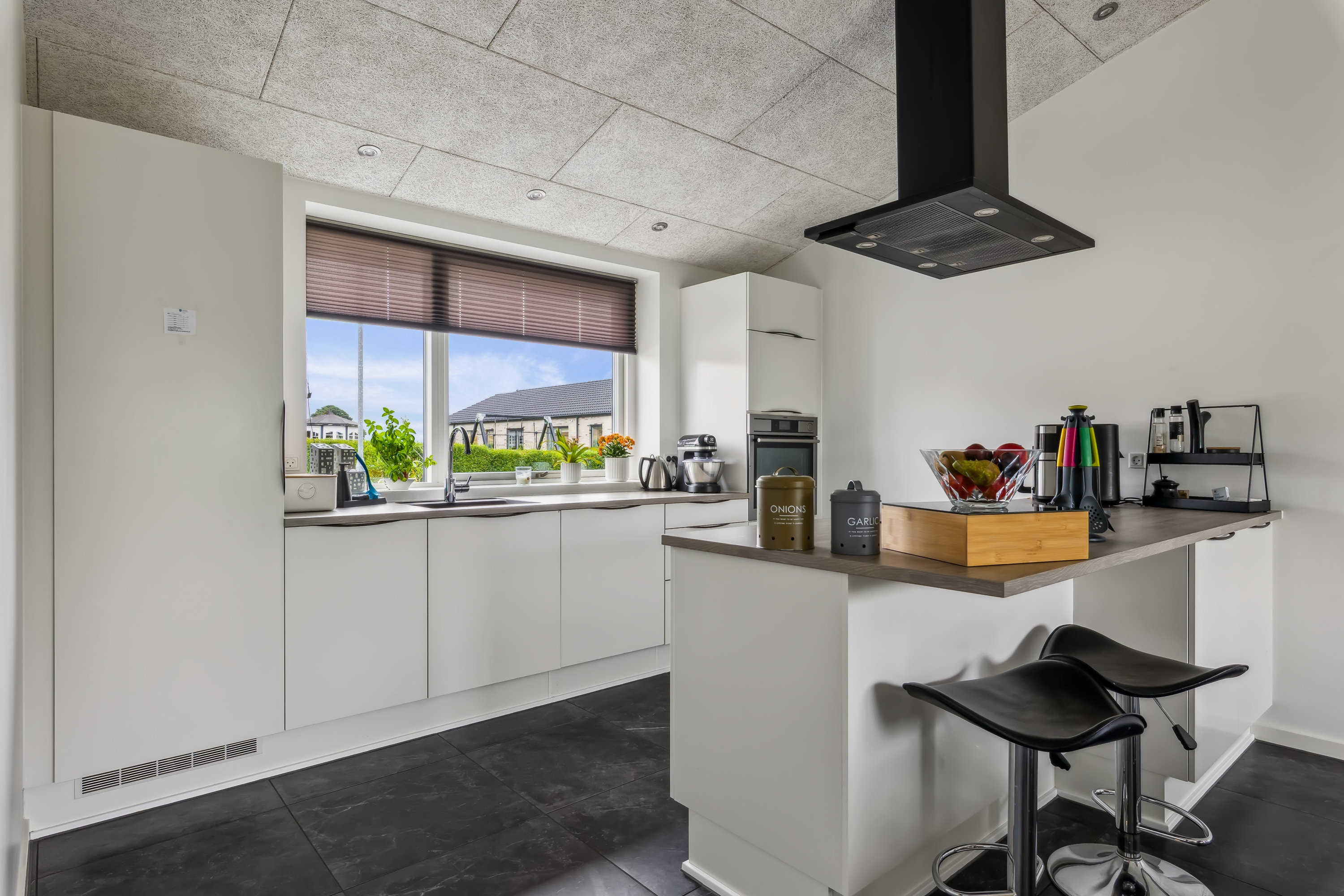 Fremhævet køkken billede i fuldskærmstilstand. Billede af Korslystvej 5, Norring, 8382 Hinnerup