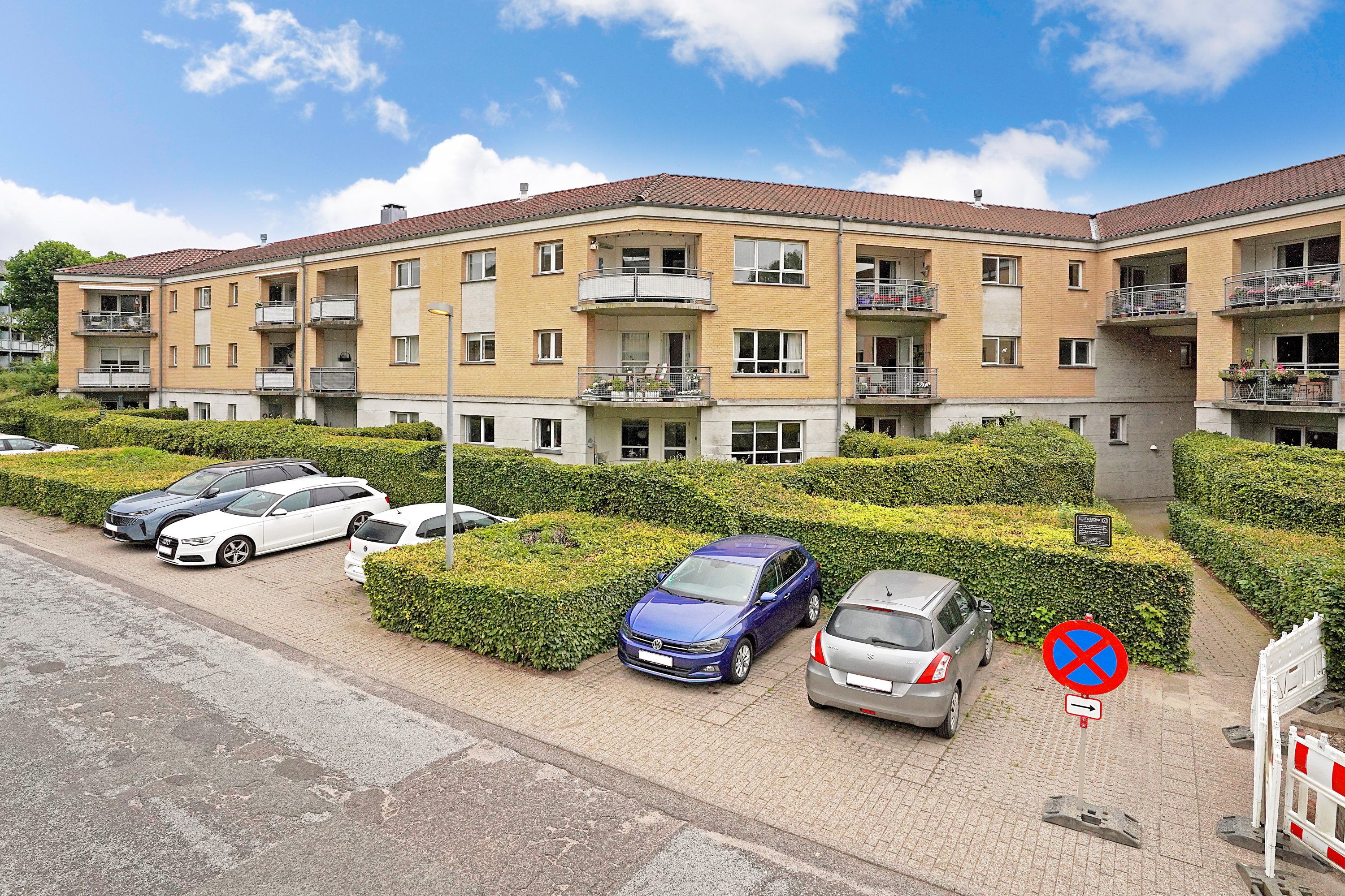 Fremhævet ejendommen billede i fuldskærmstilstand. Billede af Elmely 17, 1. th., 3520 Farum