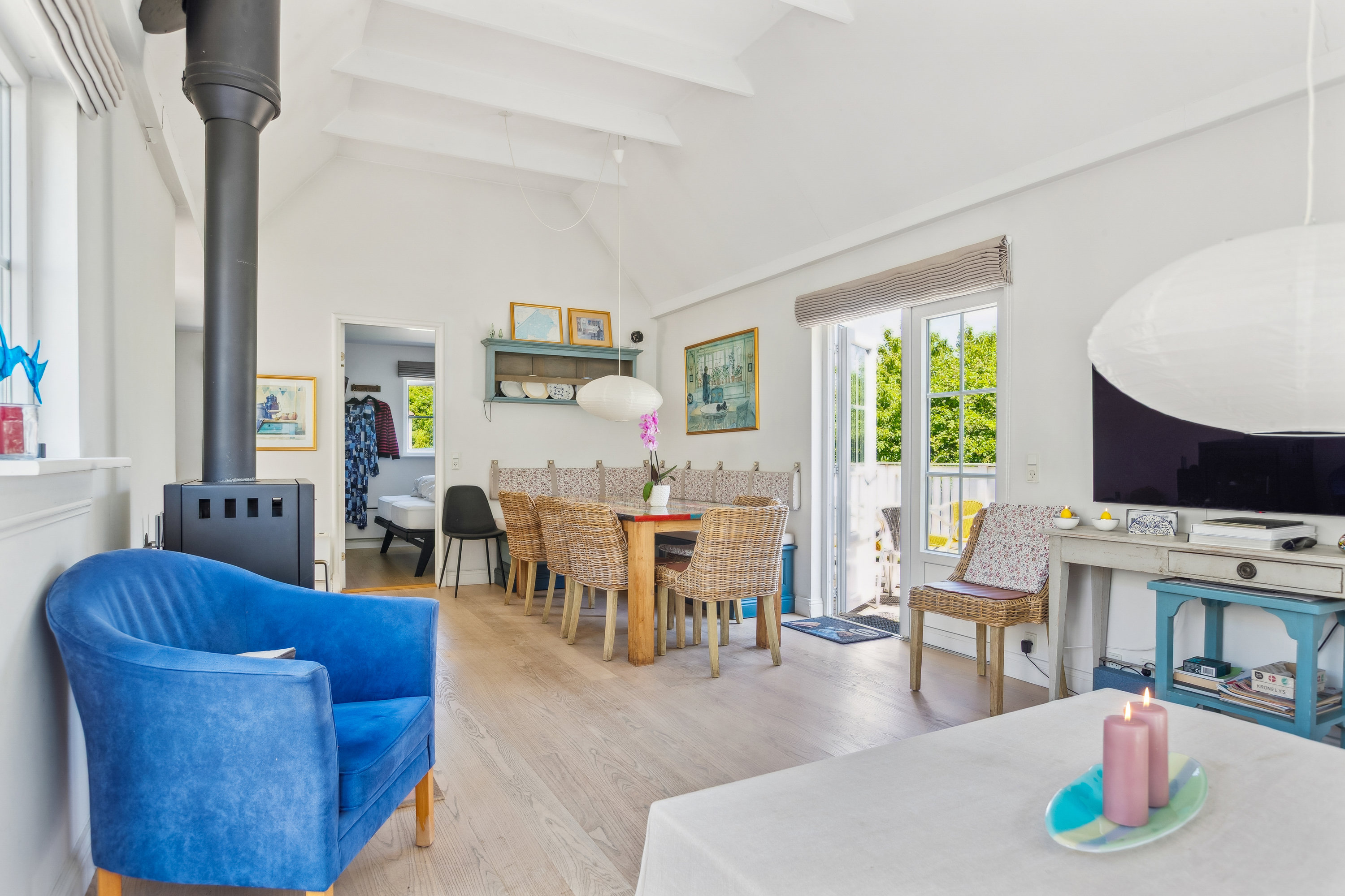 Fremhævet stue billede i fuldskærmstilstand. Billede af Lundeskrænten 15, 3210 Vejby