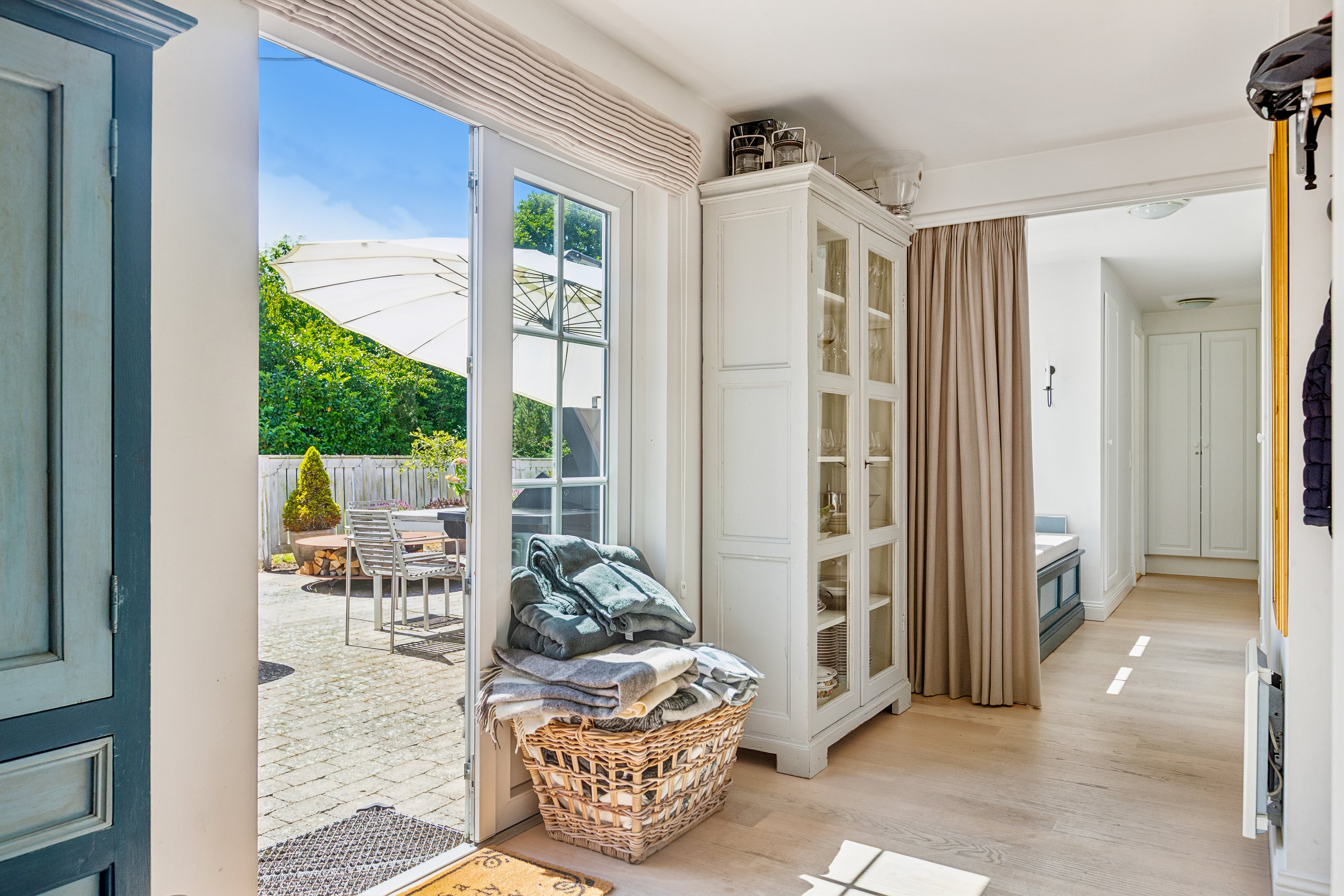 Fremhævet gang billede i fuldskærmstilstand. Billede af Lundeskrænten 15, 3210 Vejby