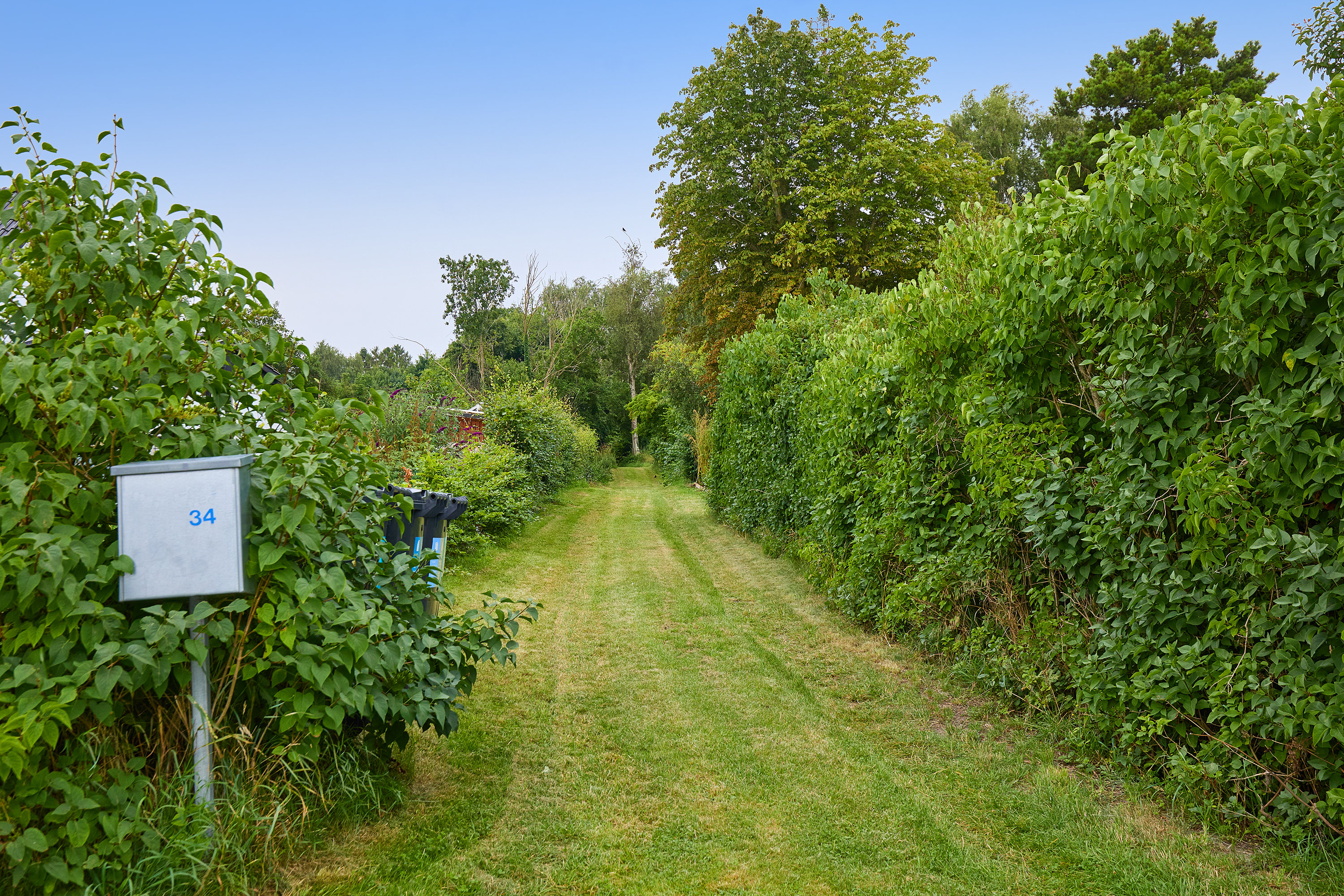 Fremhævet indkørsel billede i fuldskærmstilstand. Billede af Vikingevej 34, Kulhuse, 3630 Jægerspris