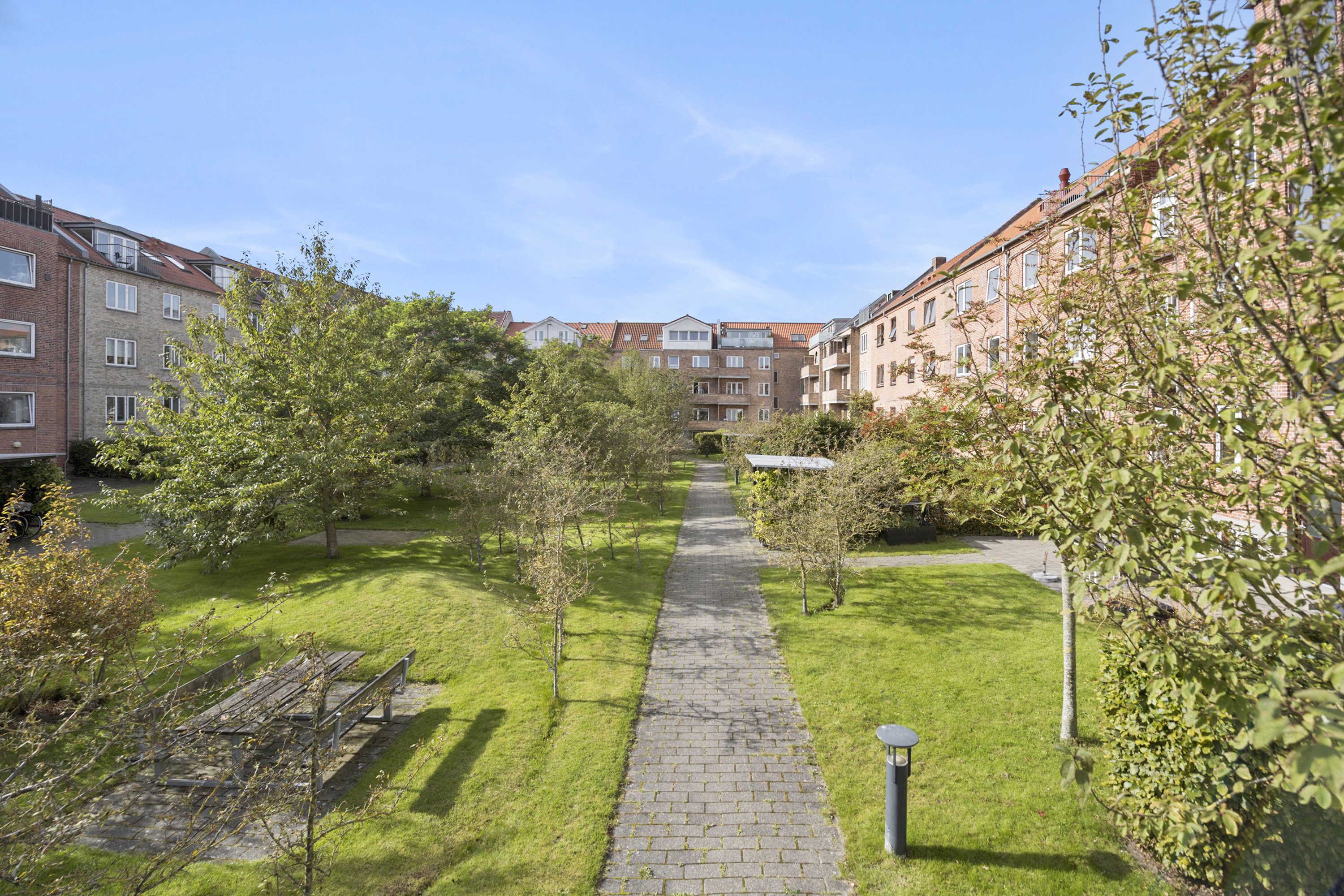 Fremhævet baggård billede i fuldskærmstilstand. Billede af Langelandsgade 26, st.. tv., 9000 Aalborg