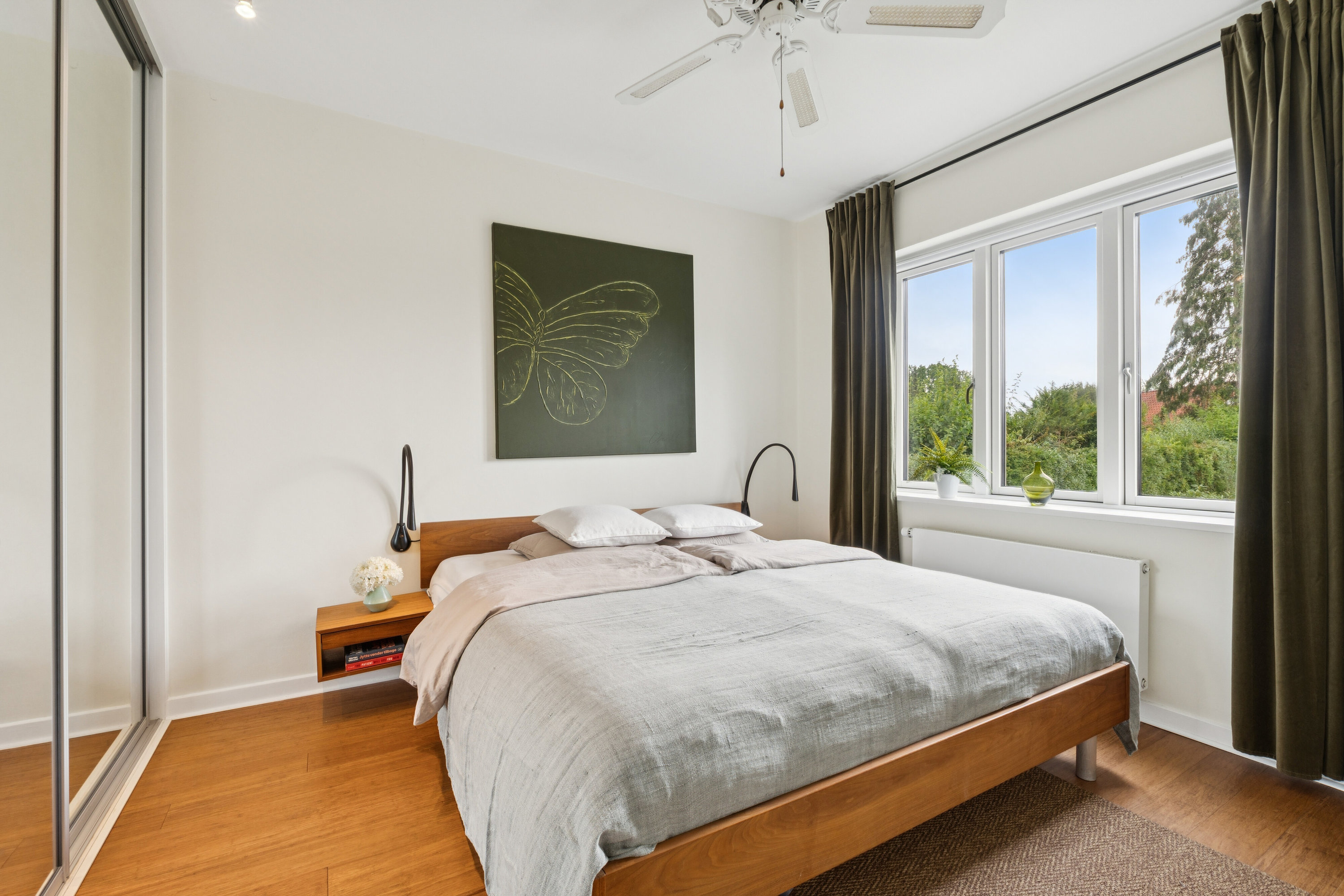 Fremhævet soveværelse billede i fuldskærmstilstand. Billede af Geelsskovvej 18, 2830 Virum