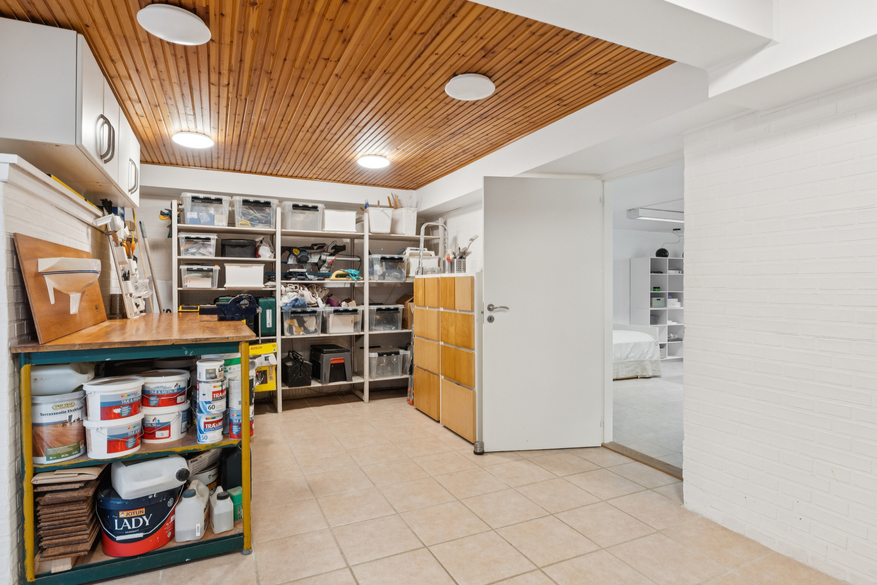 Fremhævet lager billede i fuldskærmstilstand. Billede af Geelsskovvej 18, 2830 Virum