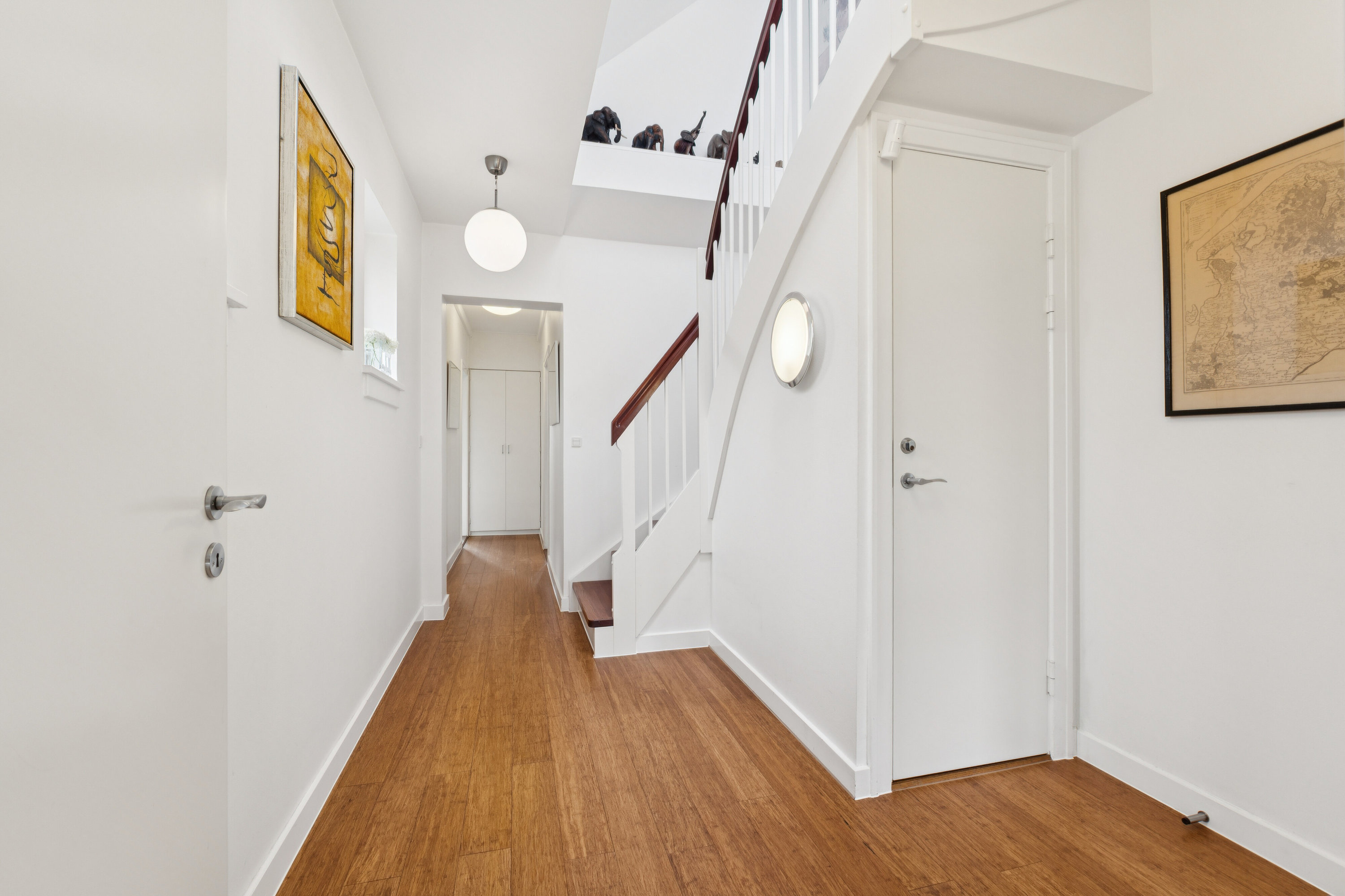 Fremhævet gang billede i fuldskærmstilstand. Billede af Geelsskovvej 18, 2830 Virum