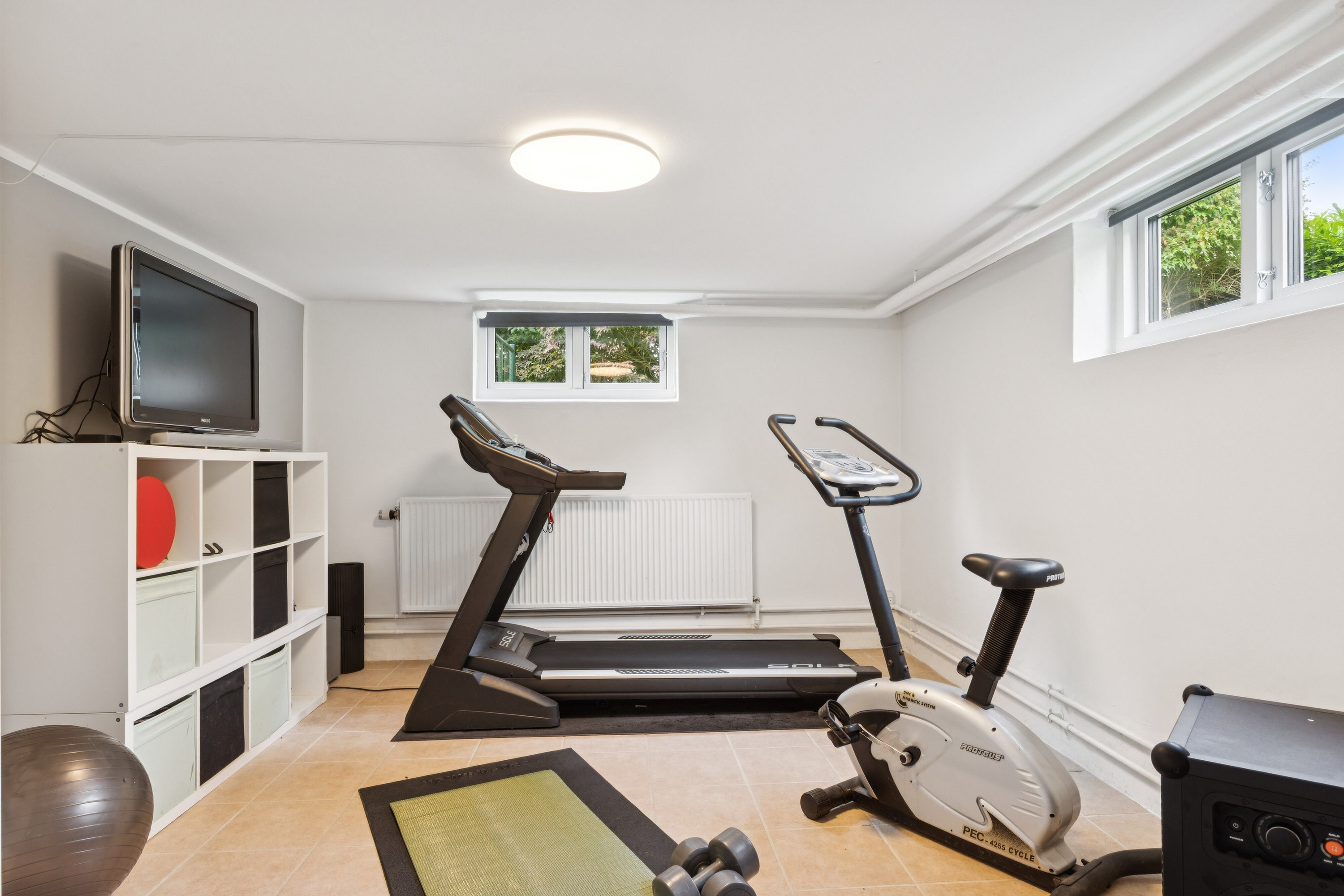 Fremhævet indendørs billede i fuldskærmstilstand. Billede af Geelsskovvej 18, 2830 Virum