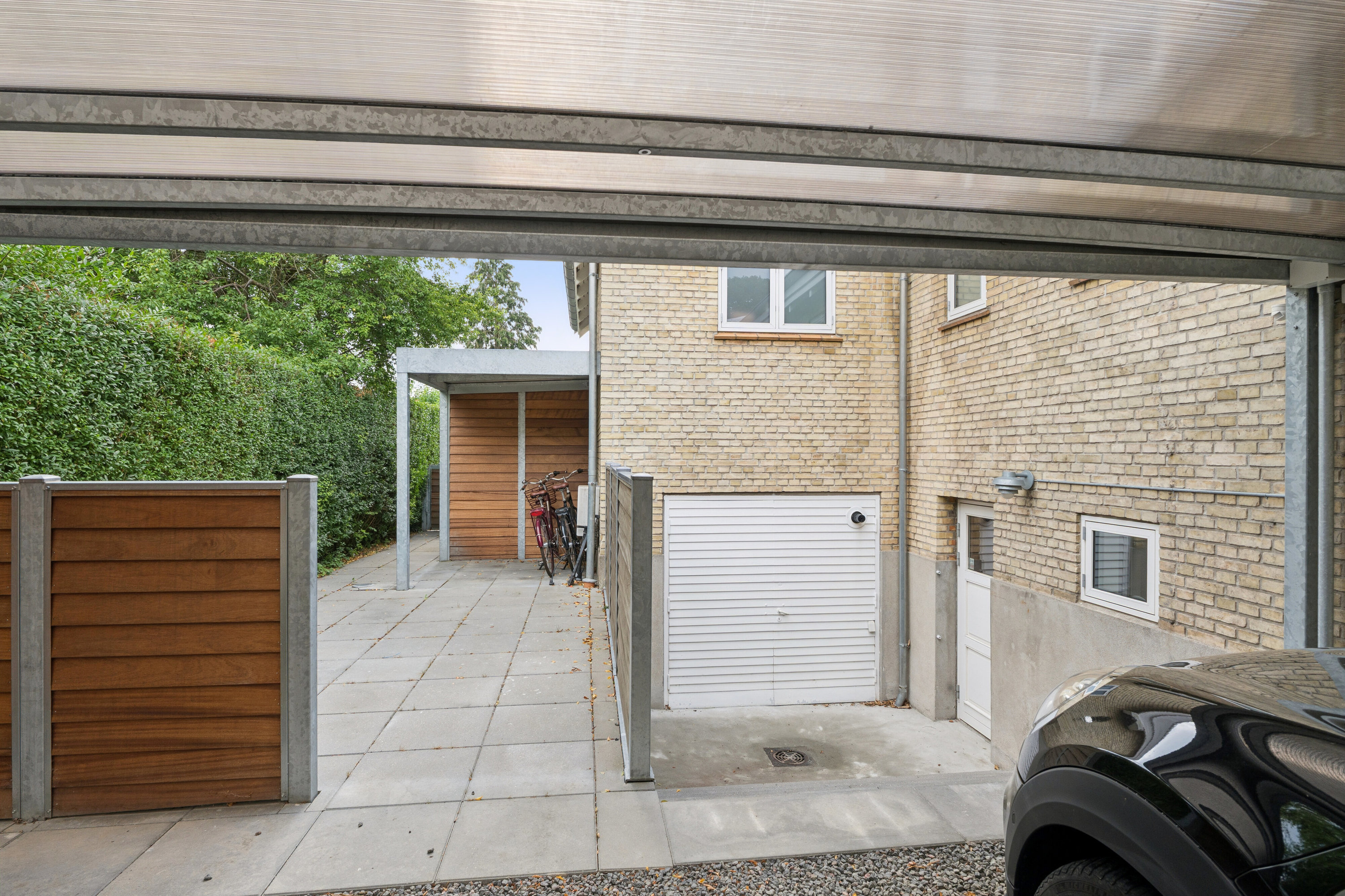 Fremhævet set fra vejen billede i fuldskærmstilstand. Billede af Geelsskovvej 18, 2830 Virum